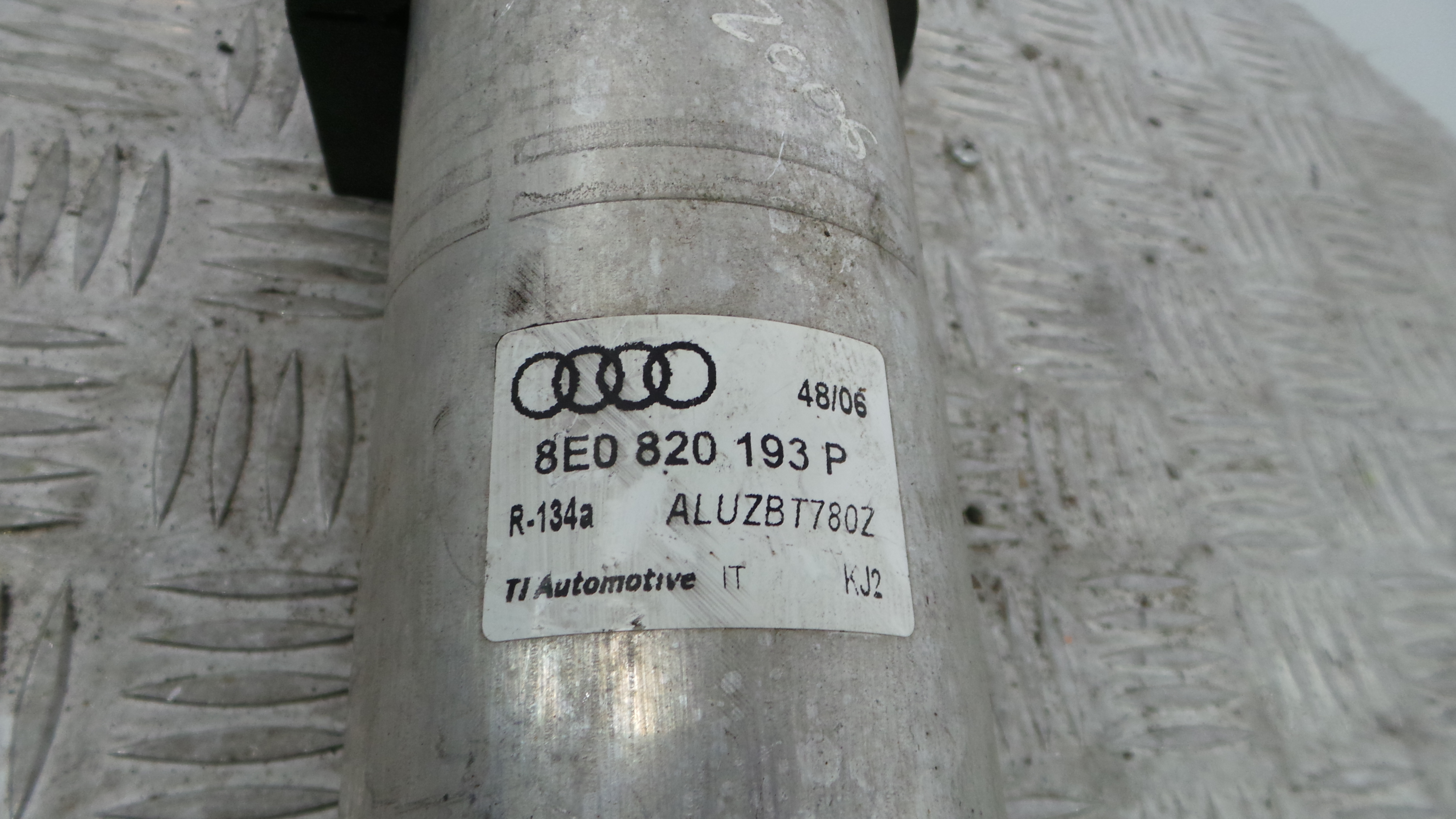 Filtro Secador Do Ar Condicionado 8E0820193P - AUDI A4 B7 (8EC)-36435601