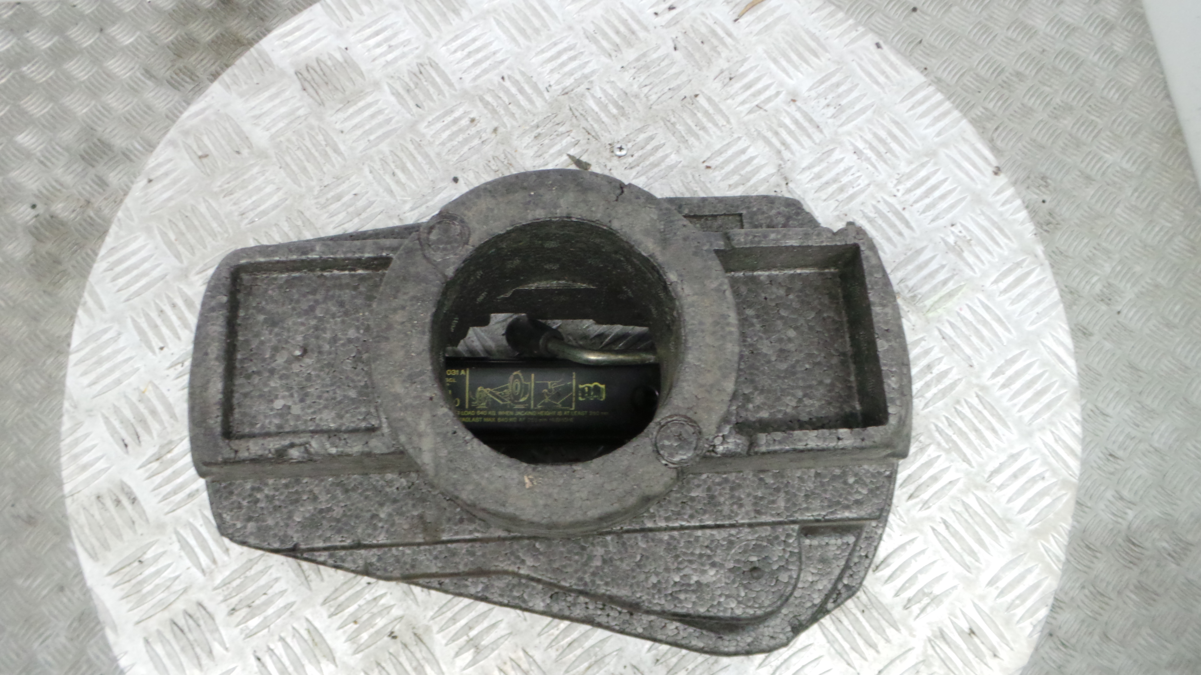 Kit Pneu Suplente - VW POLO (9N_, 9A_)-36435771