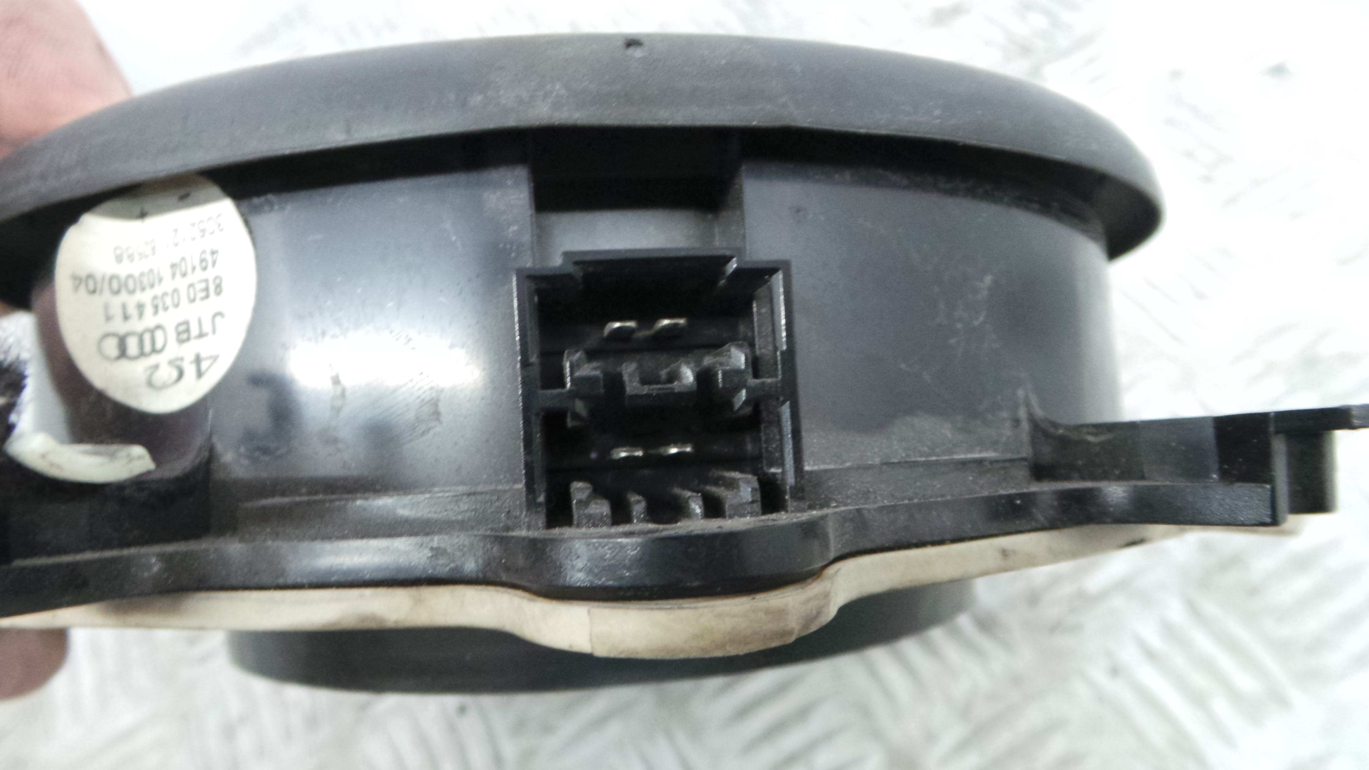 Colunas de Som  8E0035411 - AUDI A4 B6 (8E2)-36435802