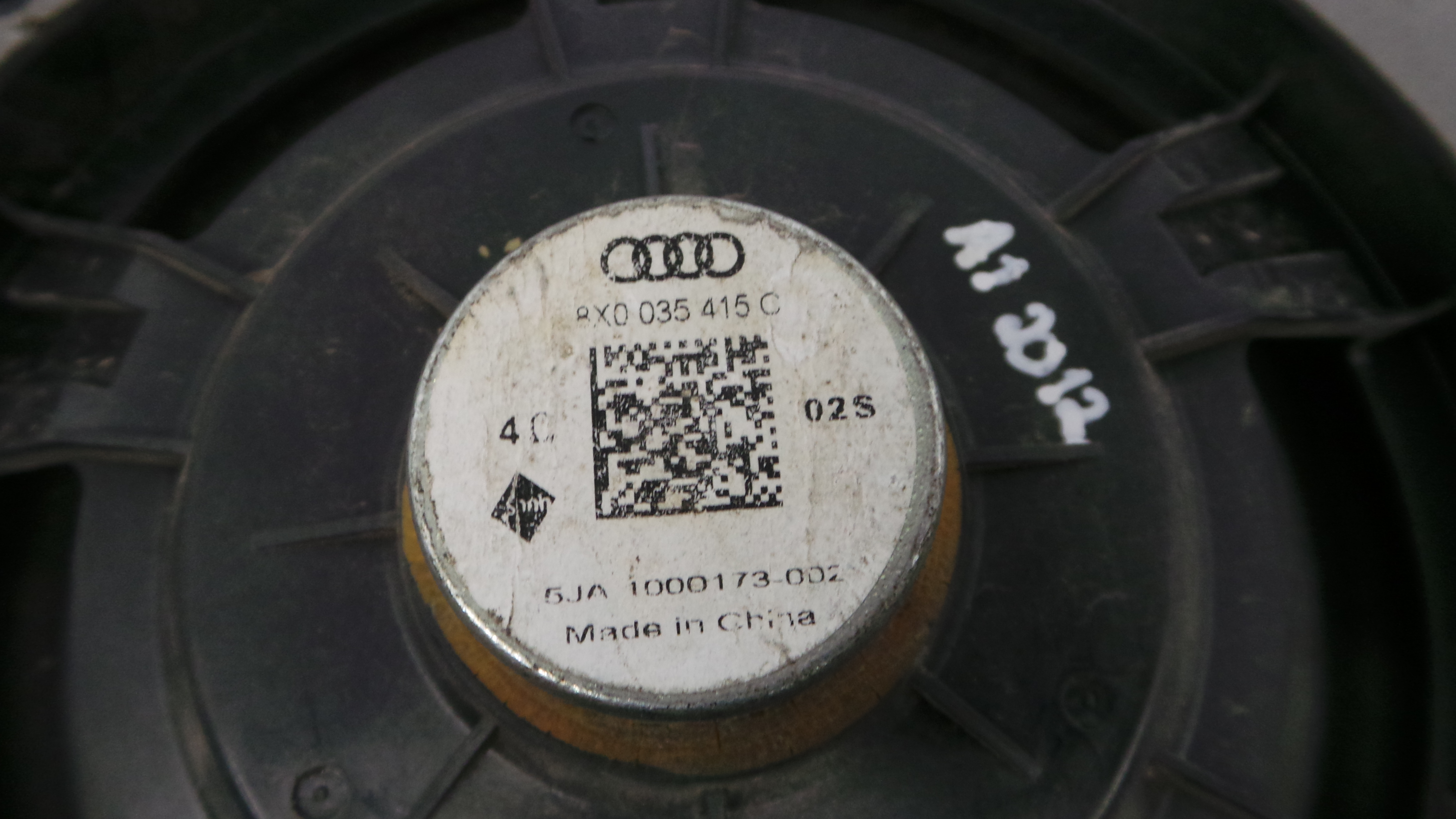 Colunas de Som 8X0035415C - AUDI A1 (8X1, 8XK)-36435830