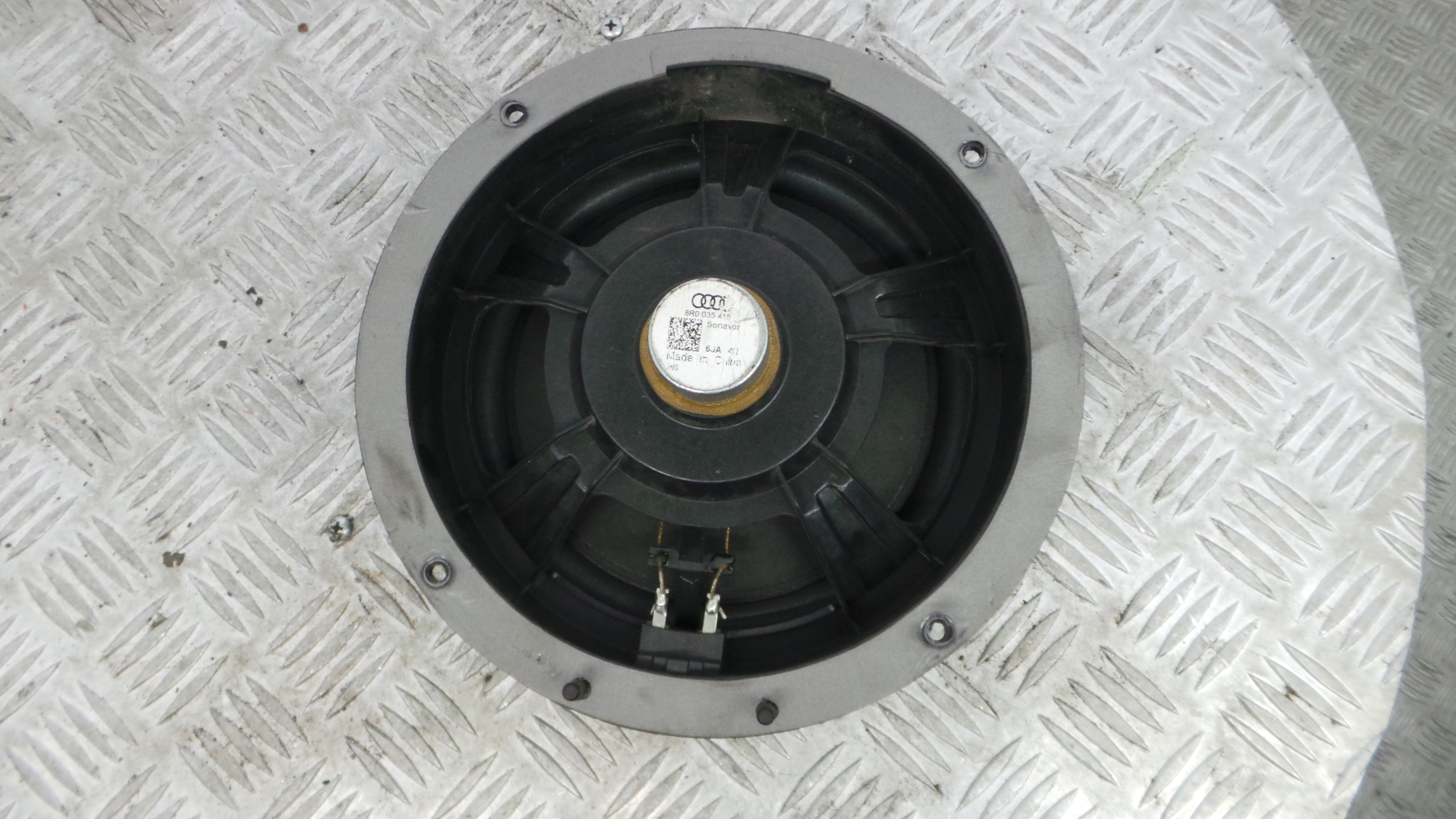 Colunas de Som  8R0035415 - AUDI A4 B8 (8K2)-36435834