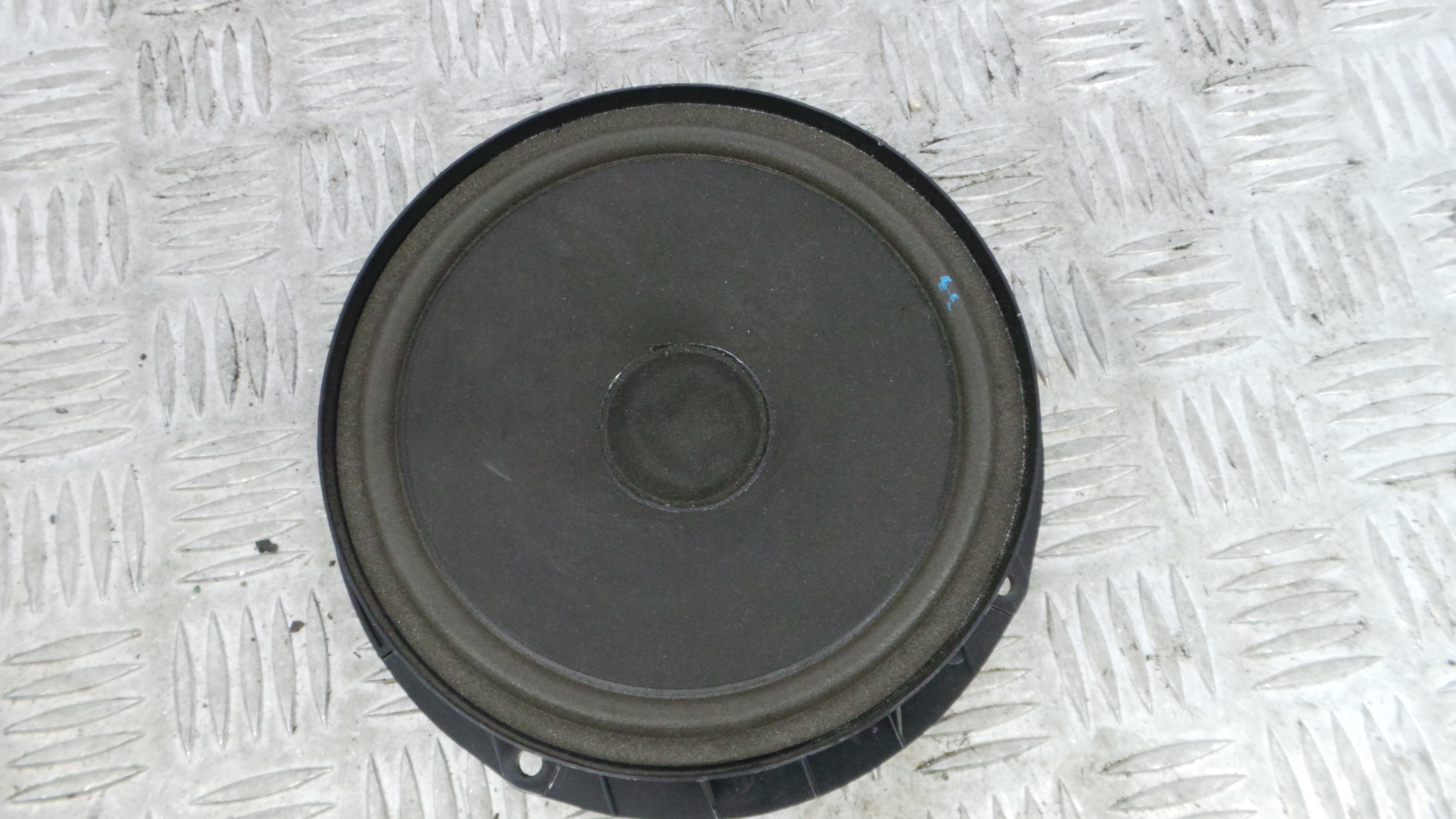 Colunas de Som 3C8035453 - VW PASSAT CC B6 (357)-36435880 Colunas de Som 3C8035453 - VW PASSAT CC B6 (357)-36435880