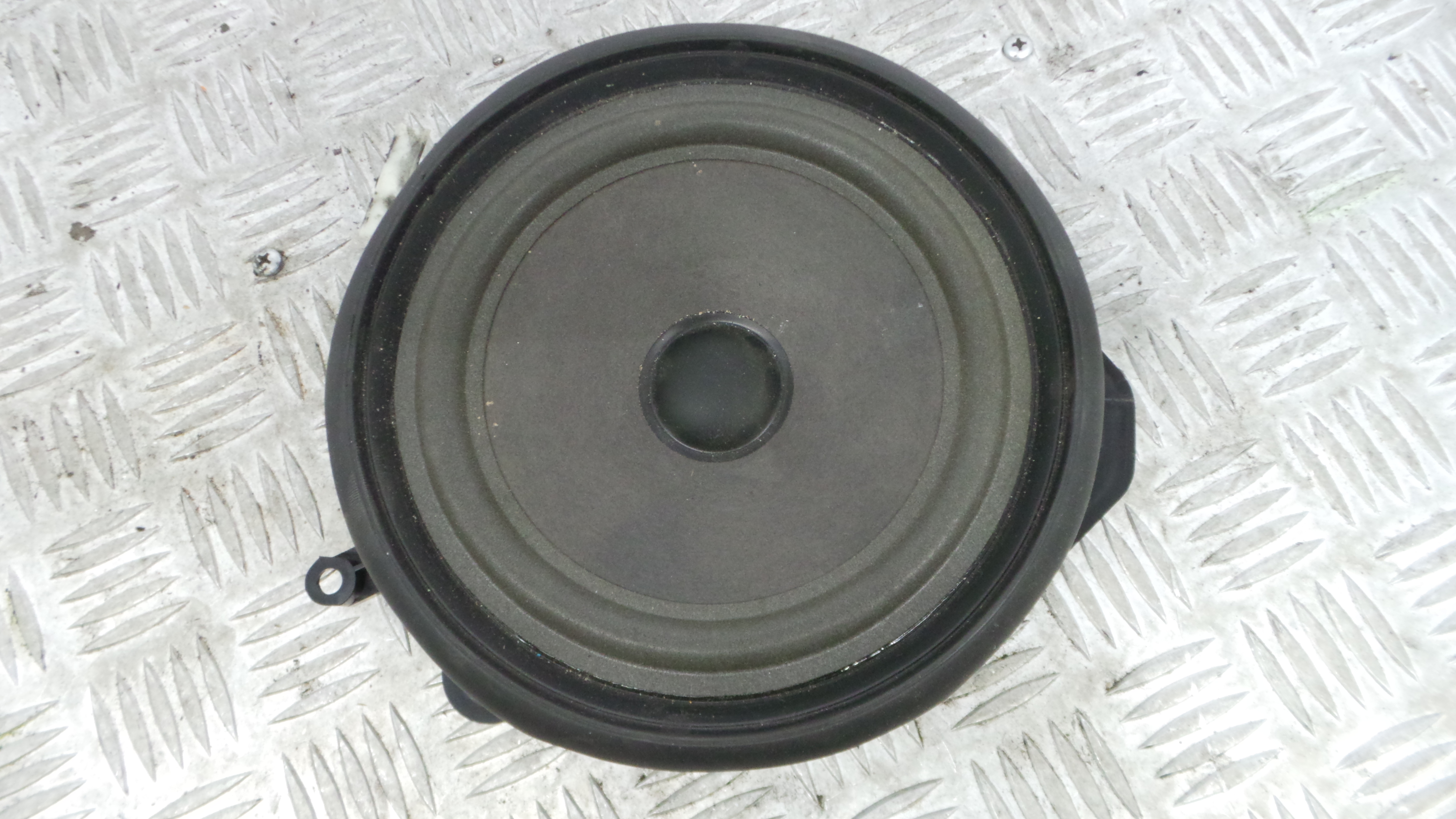 Colunas de Som 8E0035411 - AUDI A4 B7 (8EC)-36435895 Colunas de Som 8E0035411 - AUDI A4 B7 (8EC)-36435895