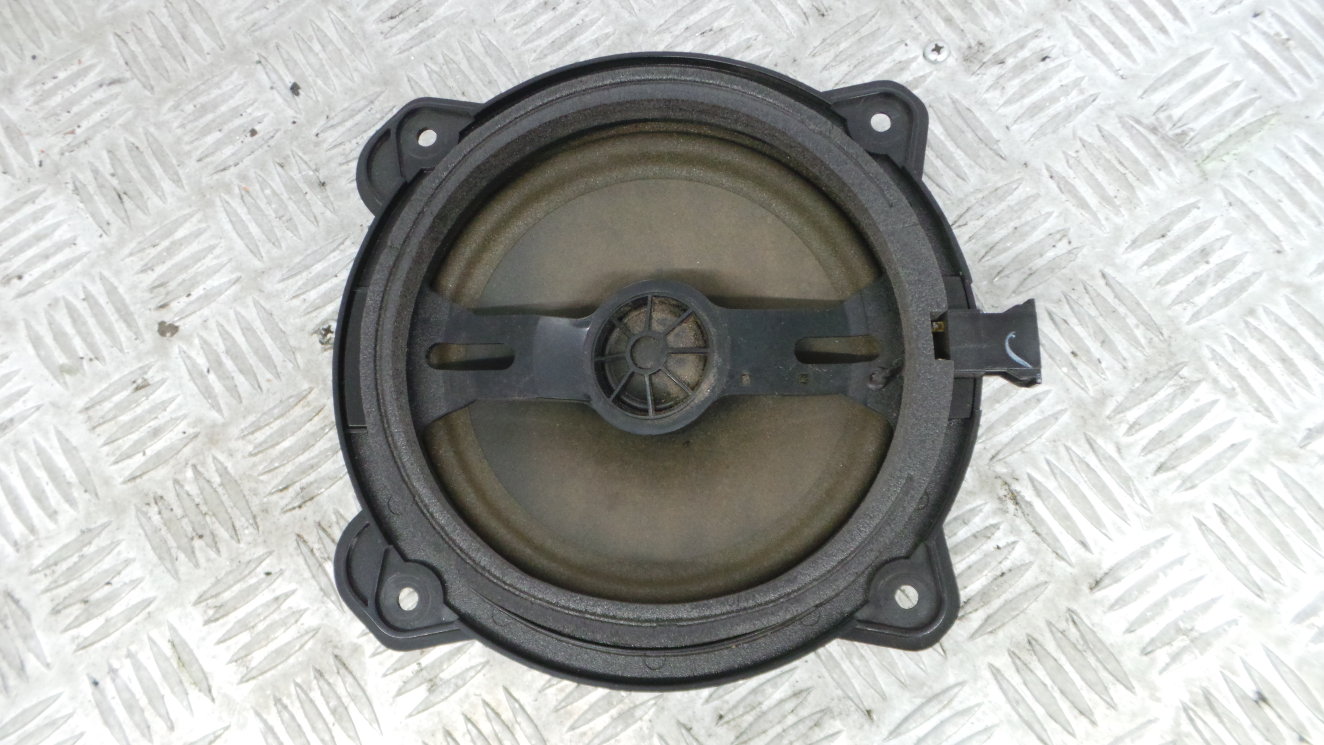 Colunas de Som 8H0035411 - AUDI A3 (8P1)-36435899 Colunas de Som 8H0035411 - AUDI A3 (8P1)-36435899