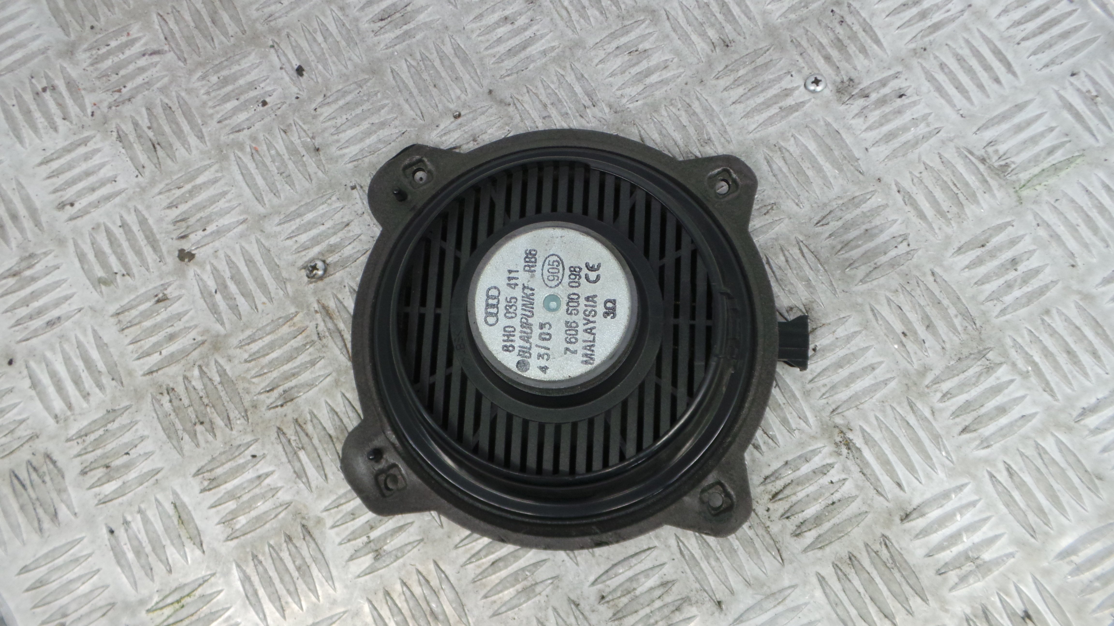 Colunas de Som 8H0035411 - AUDI A3 (8P1)-36435899