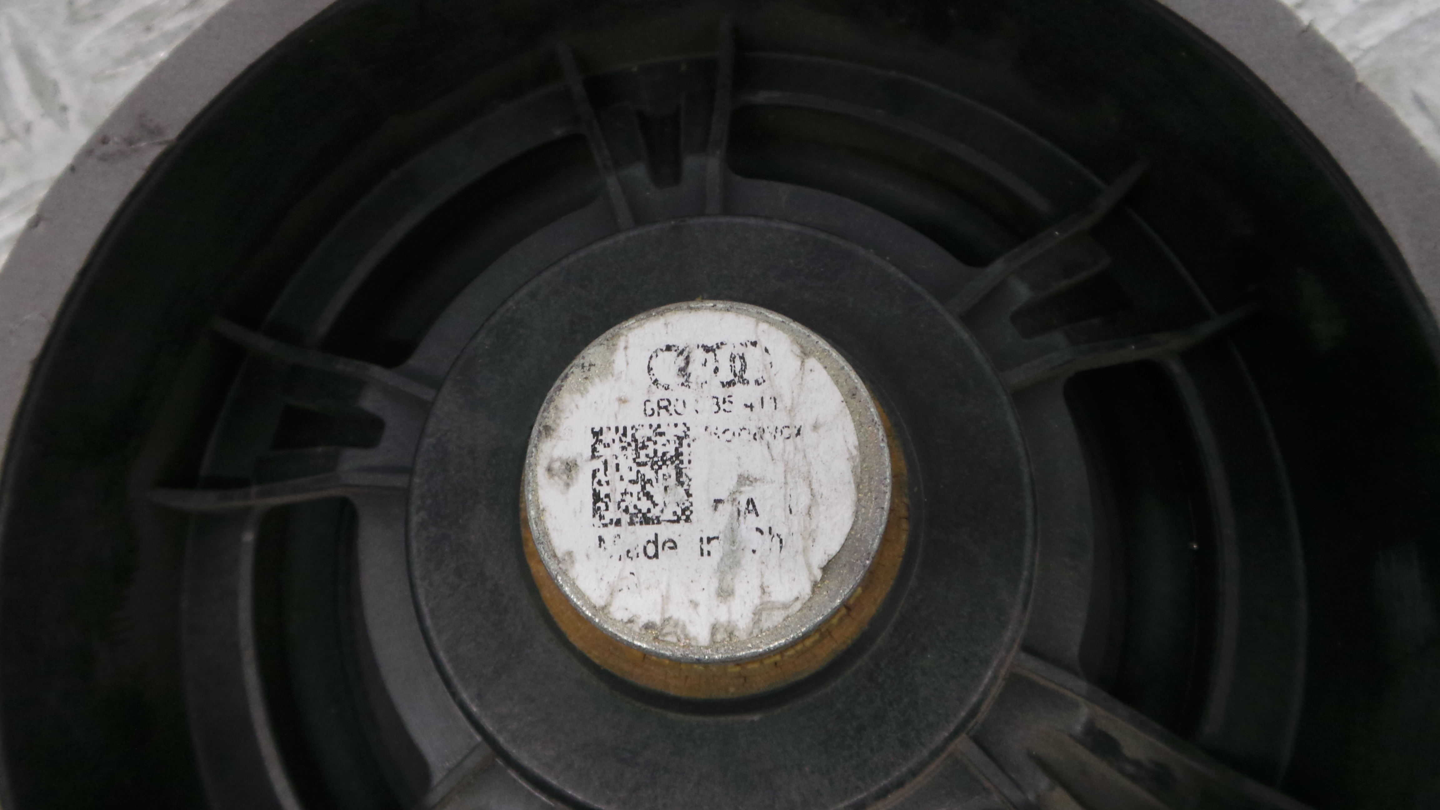 Colunas de Som  8R0035411 - AUDI A4 B8 (8K2)-36435945