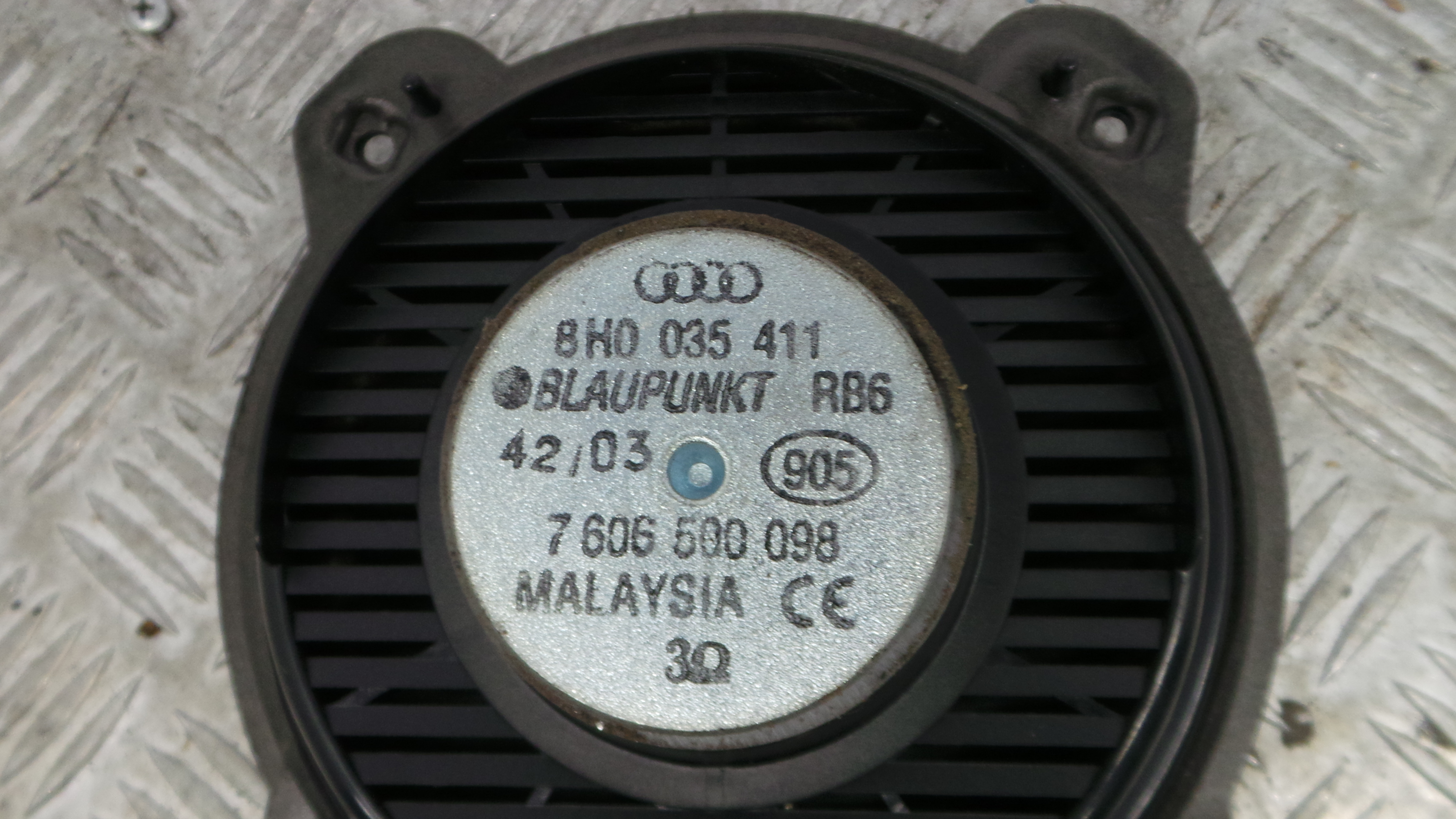 Colunas de Som  8H0035411 - AUDI A3 (8P1)-36435957