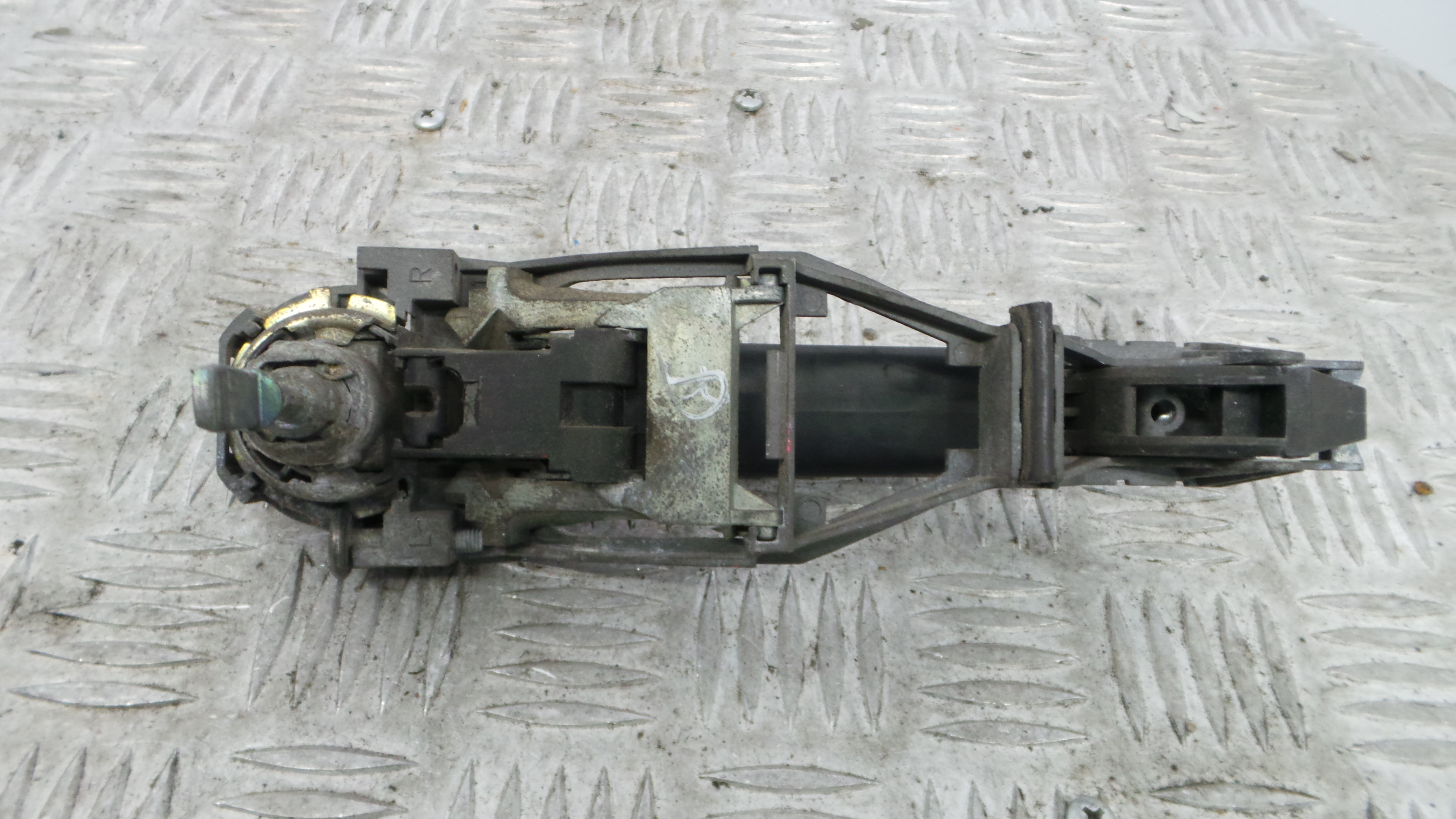 Puxador Exterior Frente Esquerdo 3B0837207G - VW GOLF IV (1J1), GOLF Mk IV (1J1)-36439427