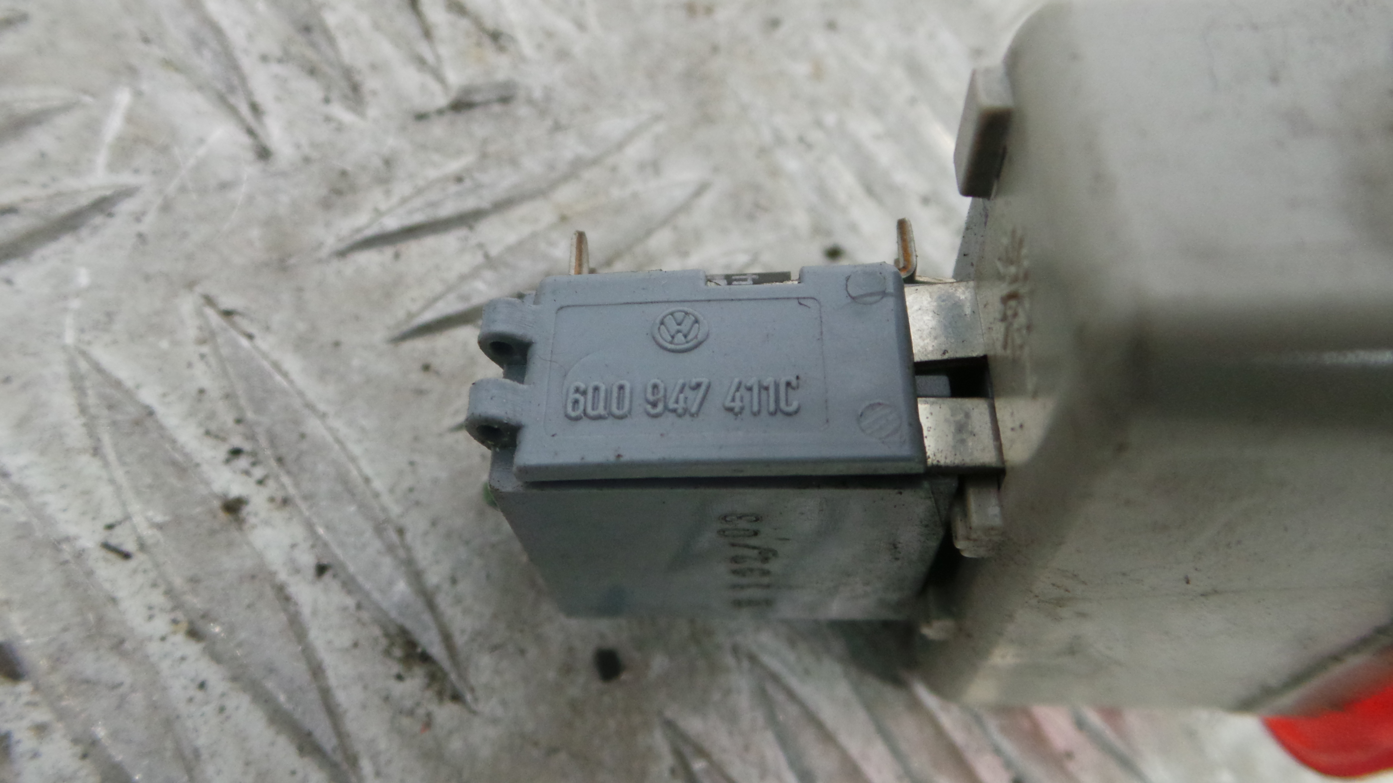 Luz Interior 6Q0947411C - VW TOURAN (1T1, 1T2)-36439446