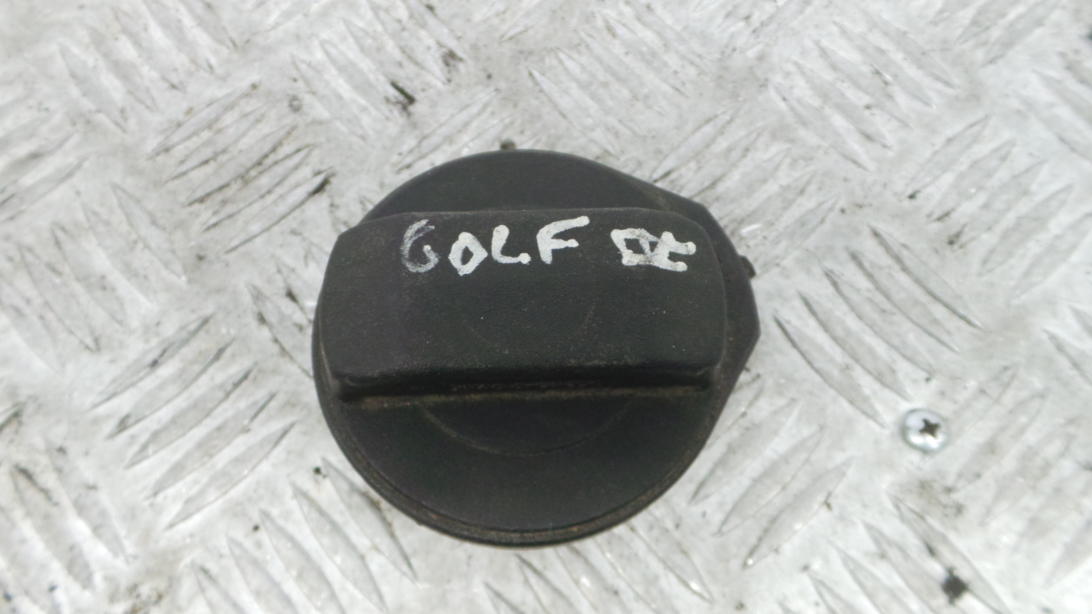 Tampão de Combustivel  1J0201553C - VW GOLF IV (1J1), GOLF Mk IV (1J1)-36439458