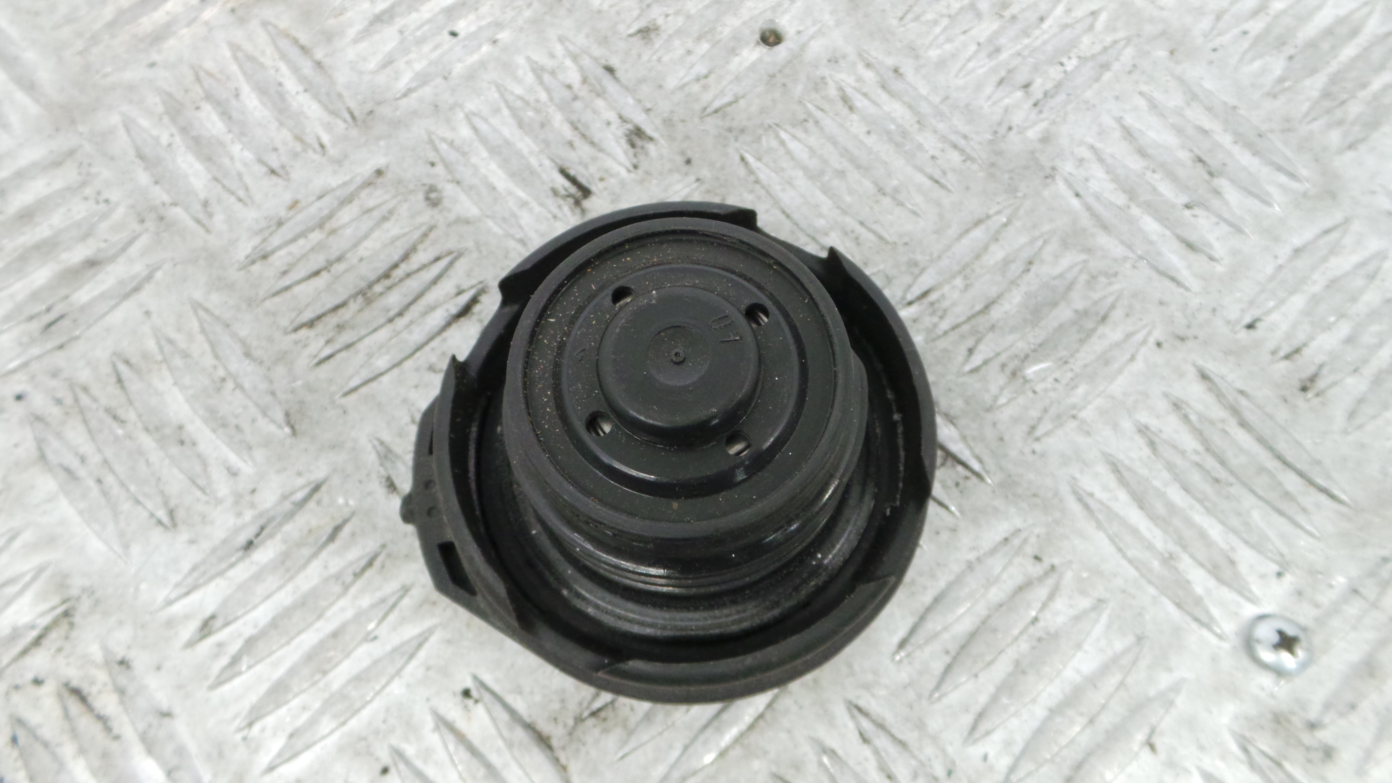 Tampão de Combustivel 1J0201553C - VW GOLF IV (1J1), GOLF Mk IV (1J1)-36439458