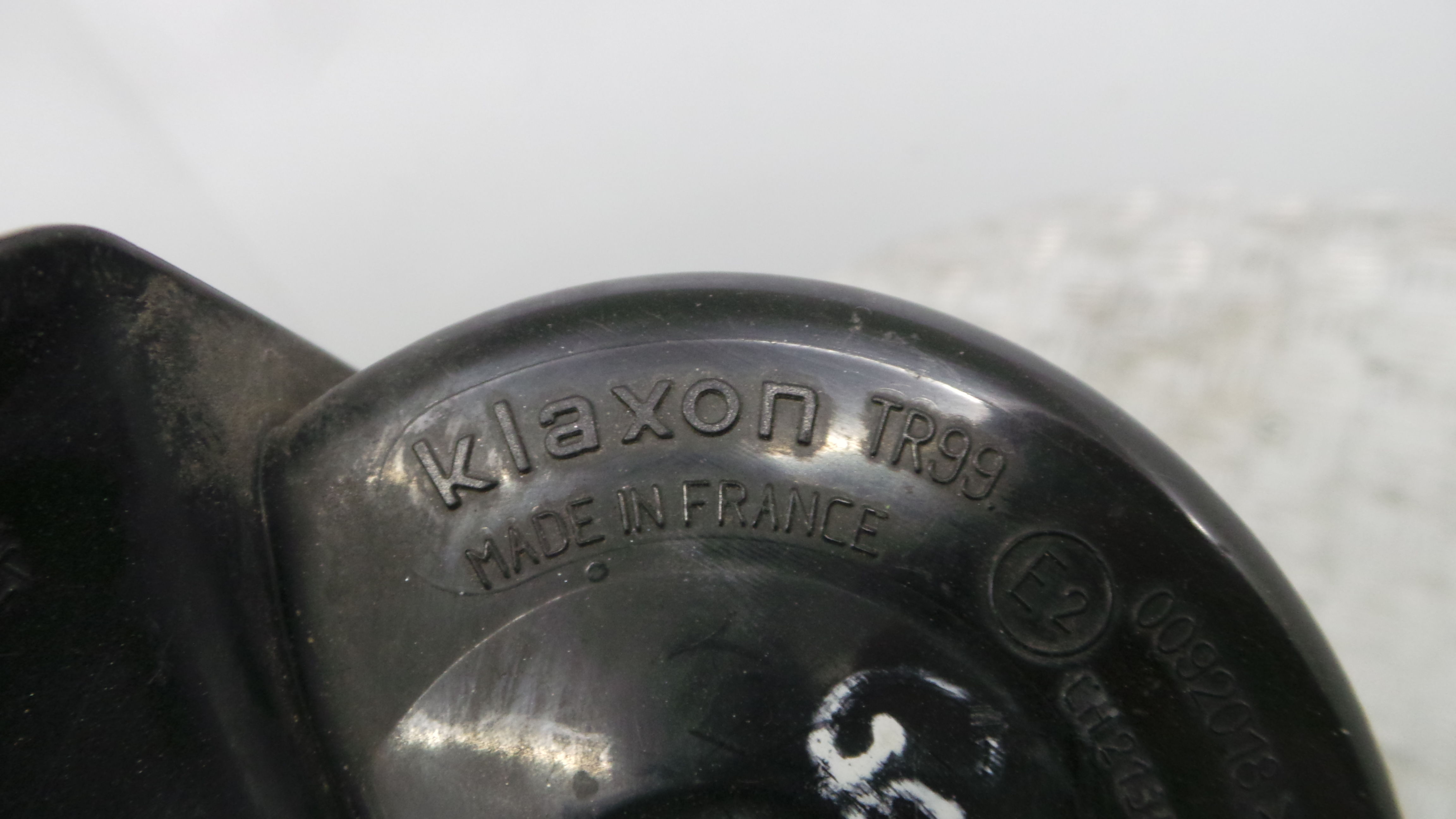 Buzina 1J0951227B - VW GOLF IV (1J1), GOLF Mk IV (1J1)-36439473