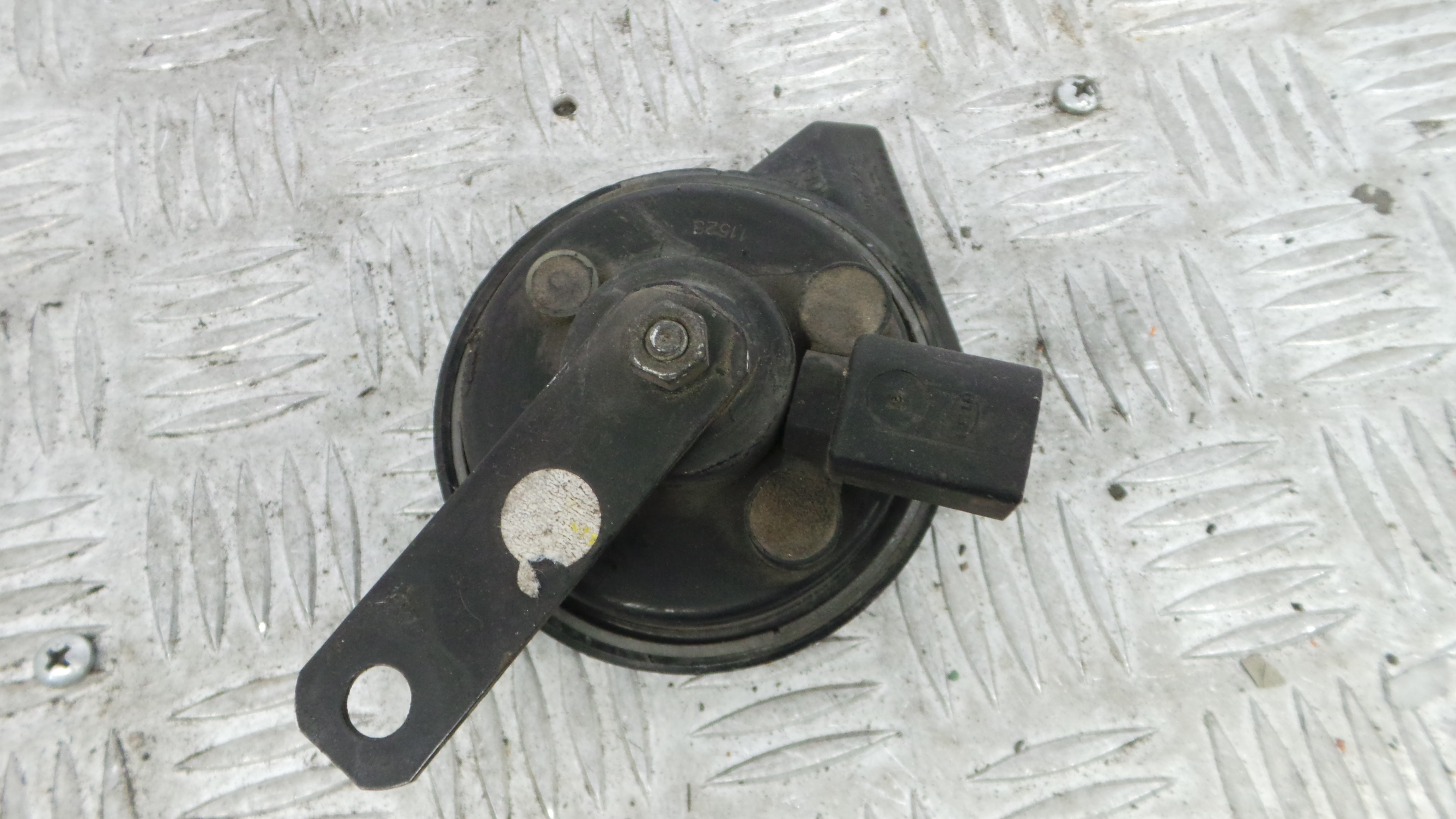 Buzina 6Q0951223B - SEAT IBIZA III (6L1), IBIZA Mk III (6L1)-36439505