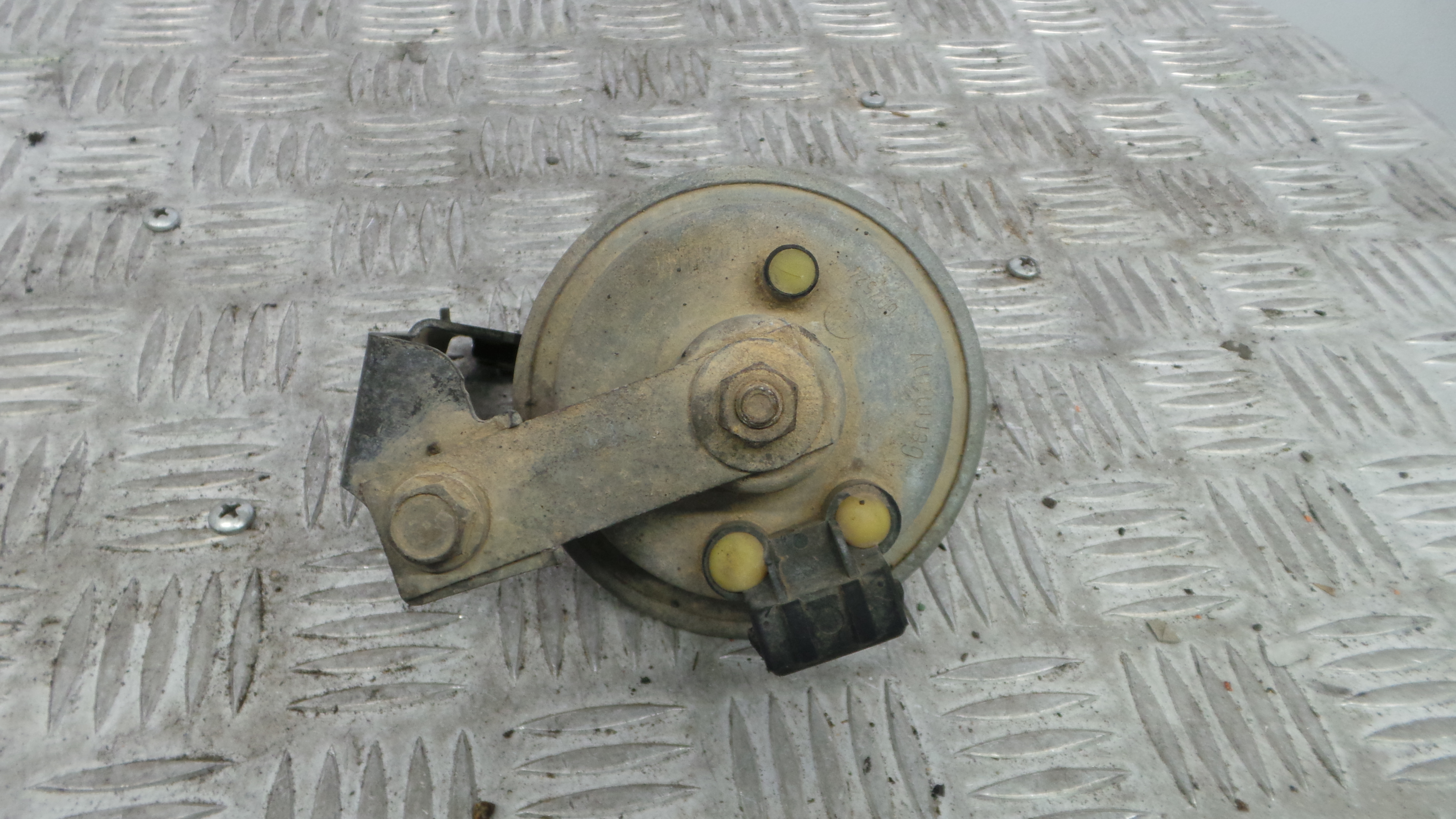 Buzina 1J0951183B - VW GOLF IV (1J1), GOLF Mk IV (1J1)-36439510