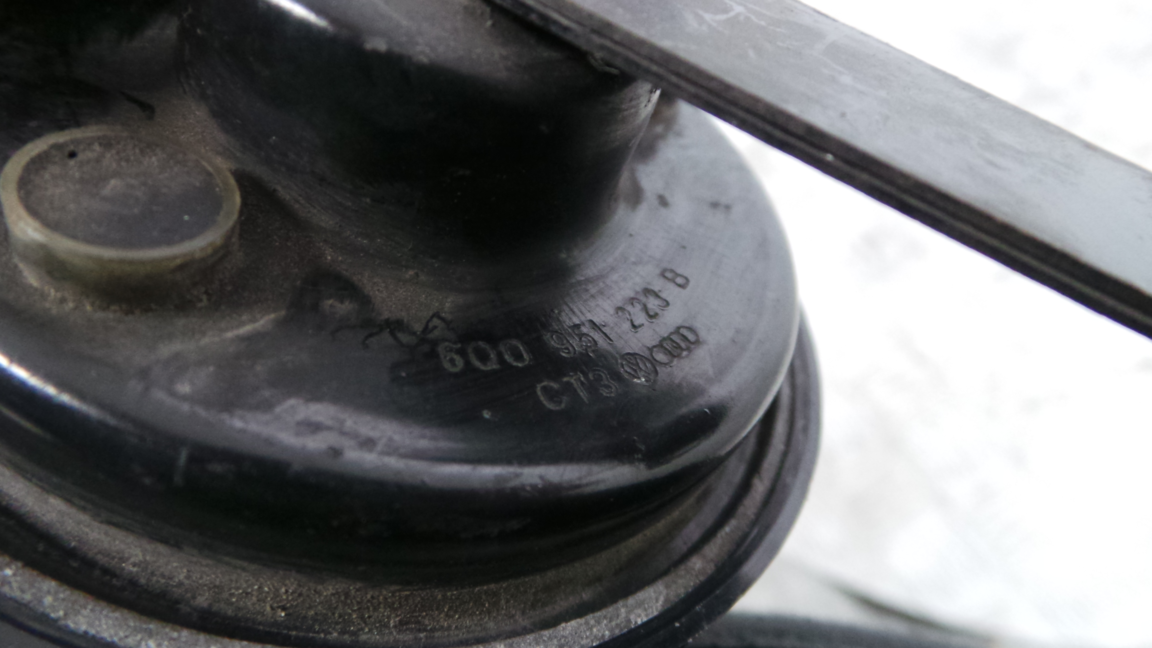 Buzina 6Q0951223B - SEAT IBIZA III (6L1), IBIZA Mk III (6L1)-36439517