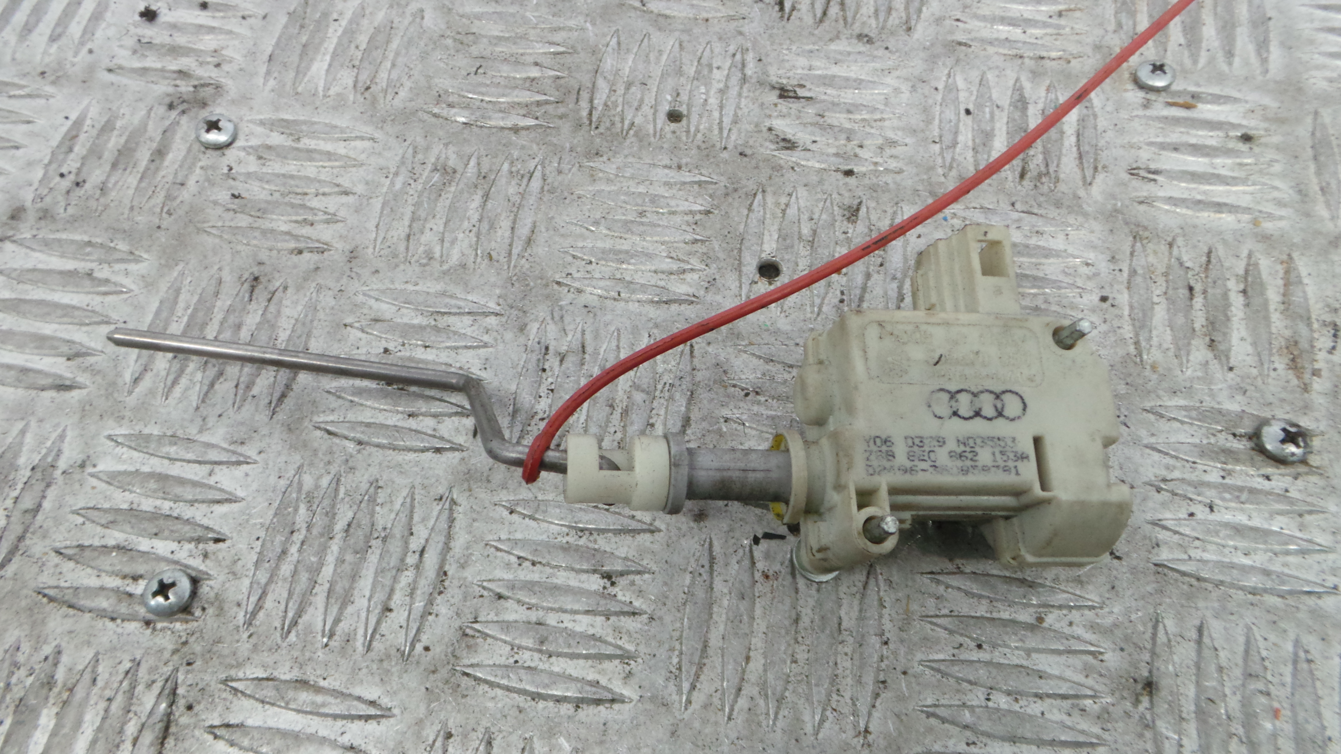Pistola Deposito Combustivel 8E0862153A - AUDI A4 B7 (8EC)-36439612