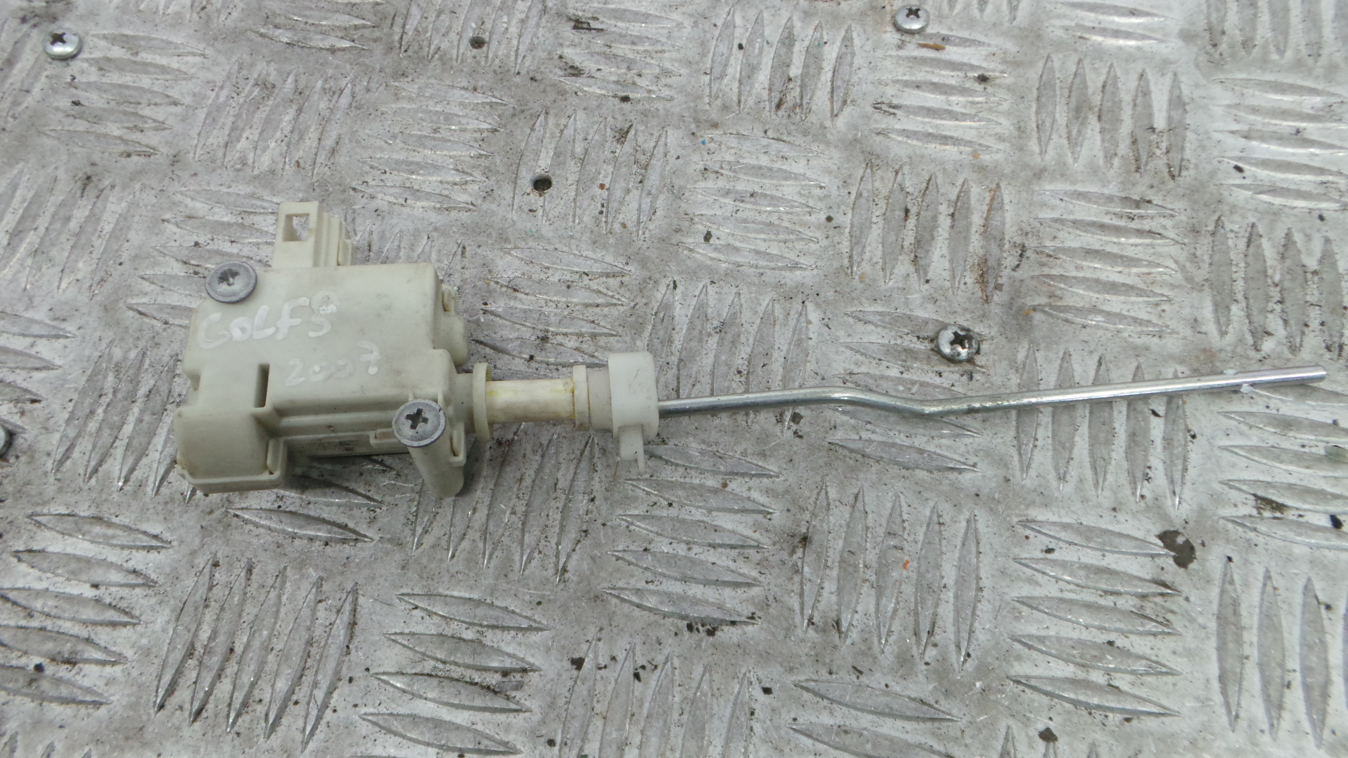 Pistola Deposito Combustivel 3B0959782A - VW GOLF V (1K1)-36439628