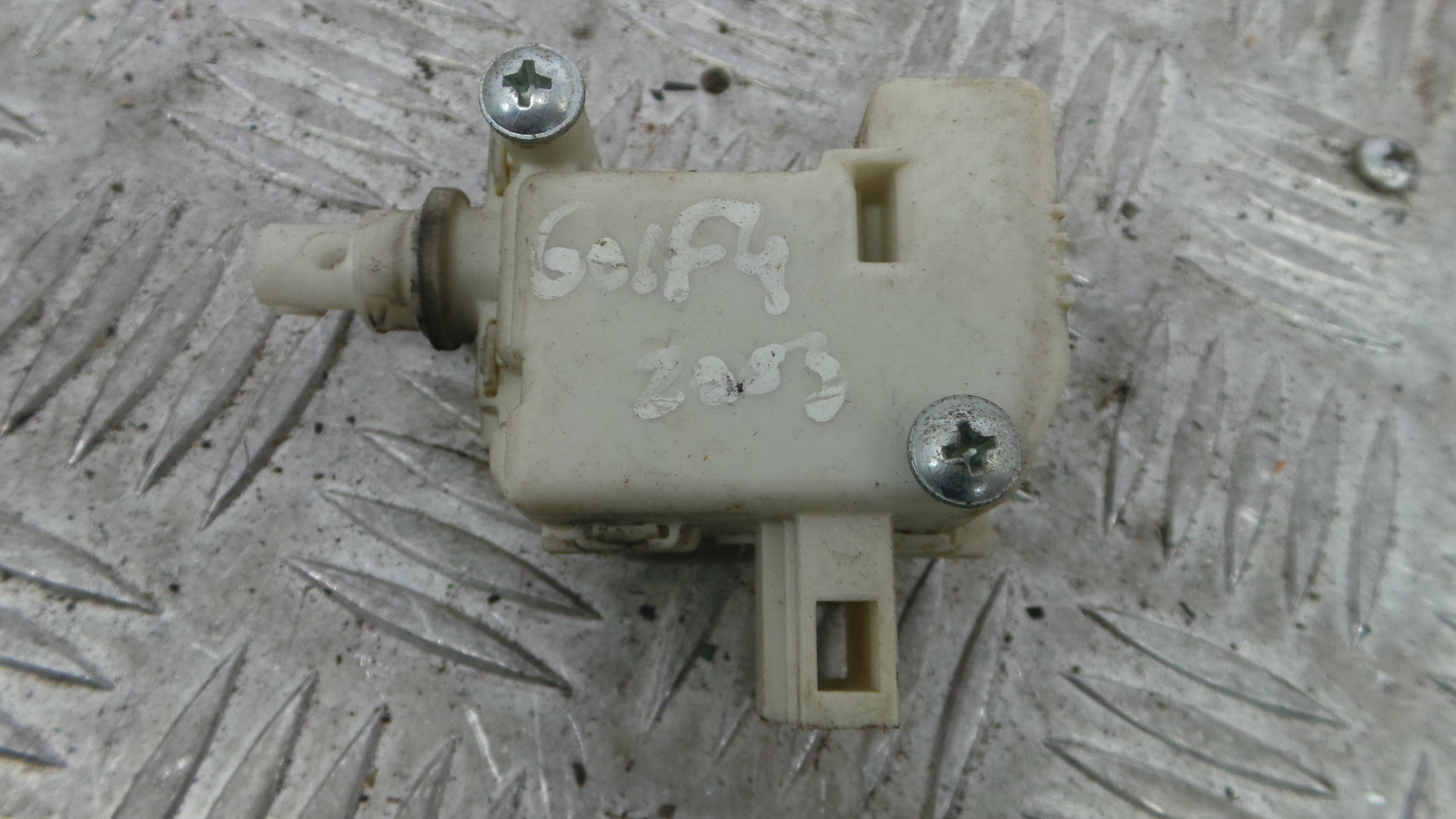 Pistola Fecho Central Mala 3B0959781B - VW GOLF IV (1J1), GOLF Mk IV (1J1)-36439637