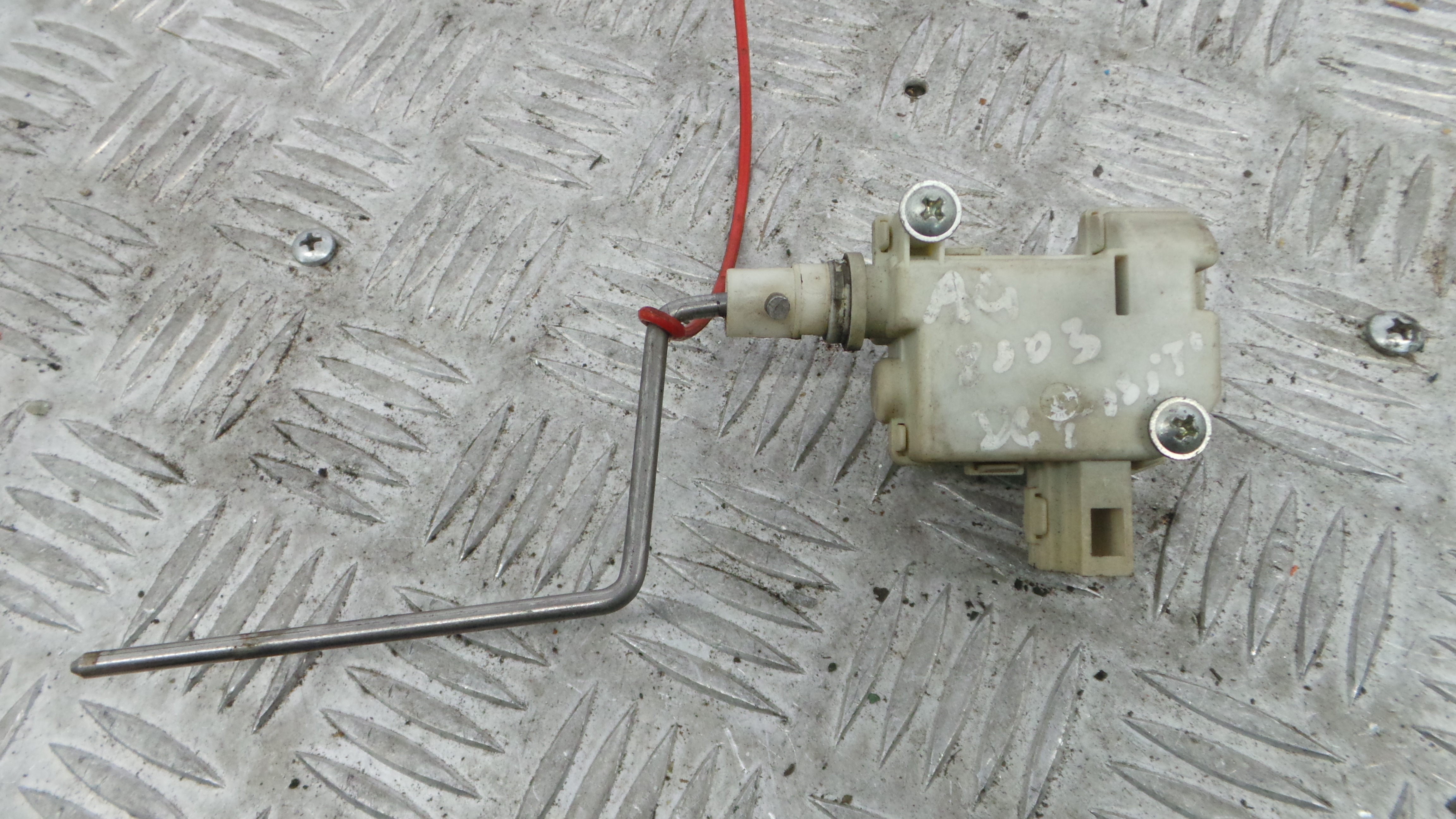 Pistola Deposito Combustivel 3B0959781 - AUDI A4 B6 (8E2)-36439654 Pistola Deposito Combustivel 3B0959781 - AUDI A4 B6 (8E2)-36439654