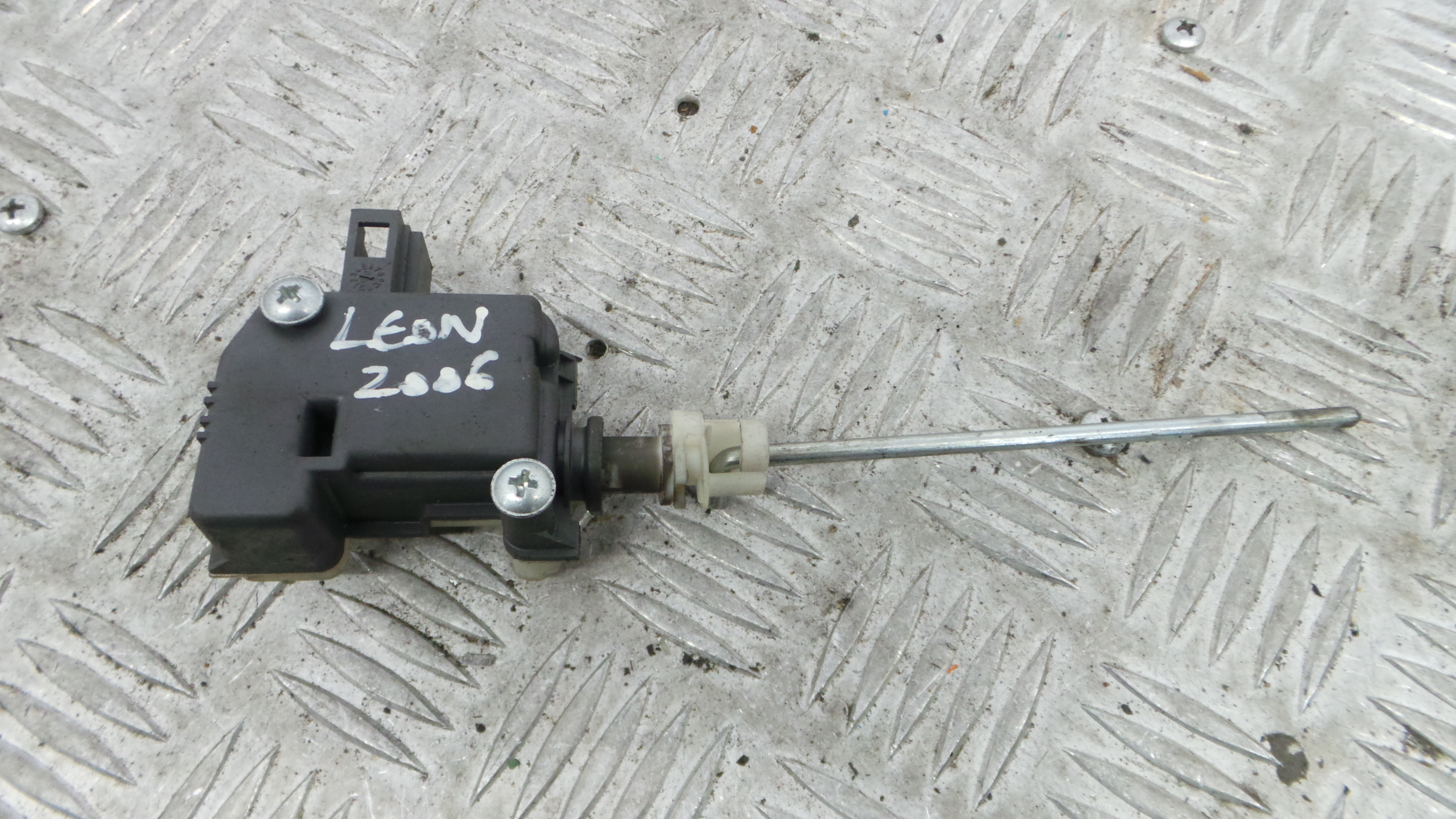 Pistola Deposito Combustivel 1M0959781A - SEAT LEON (1P1)-36439663