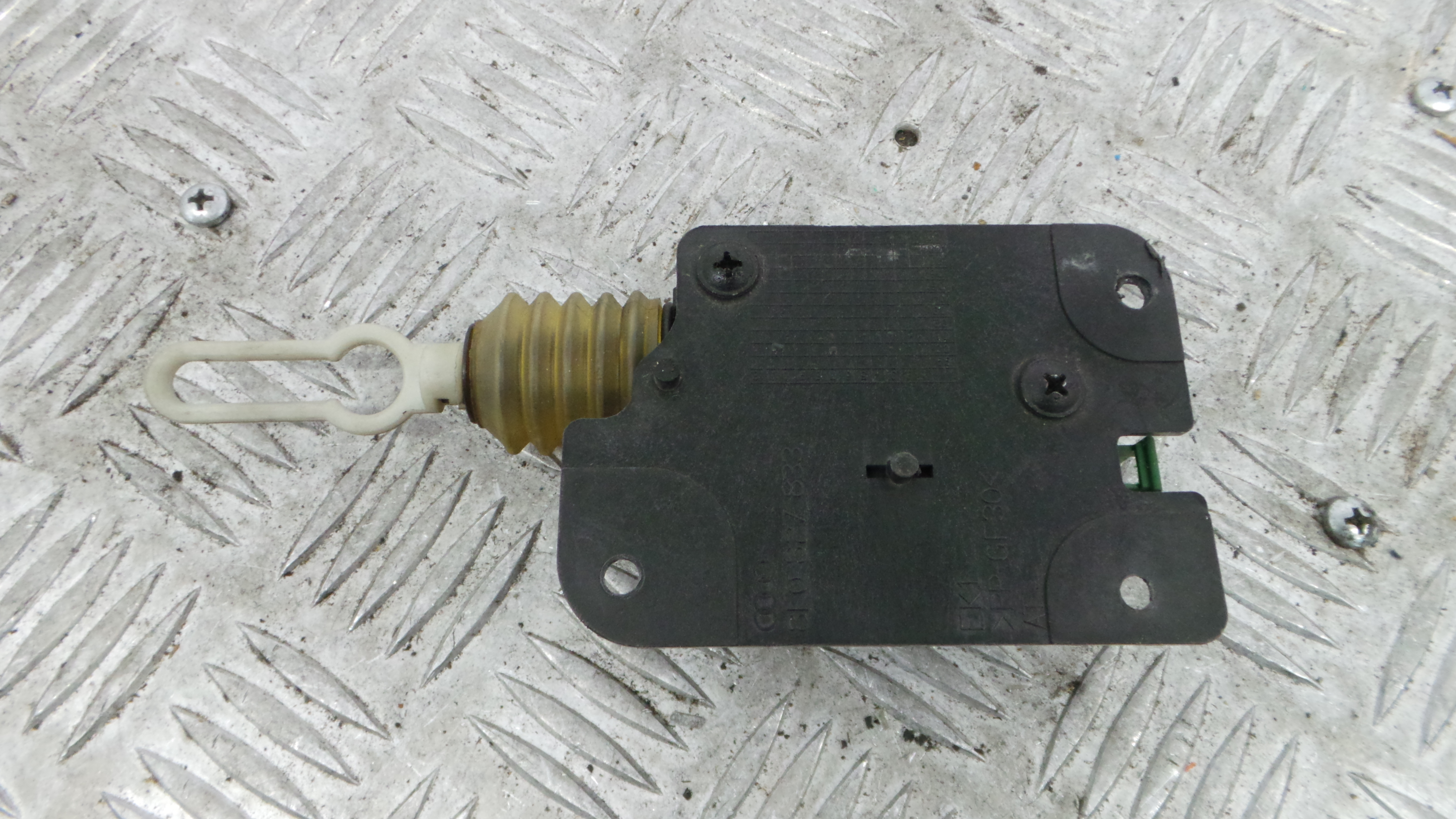 Pistola Fecho Central Mala 4B9962115 - AUDI A3 (8L1)-36439669