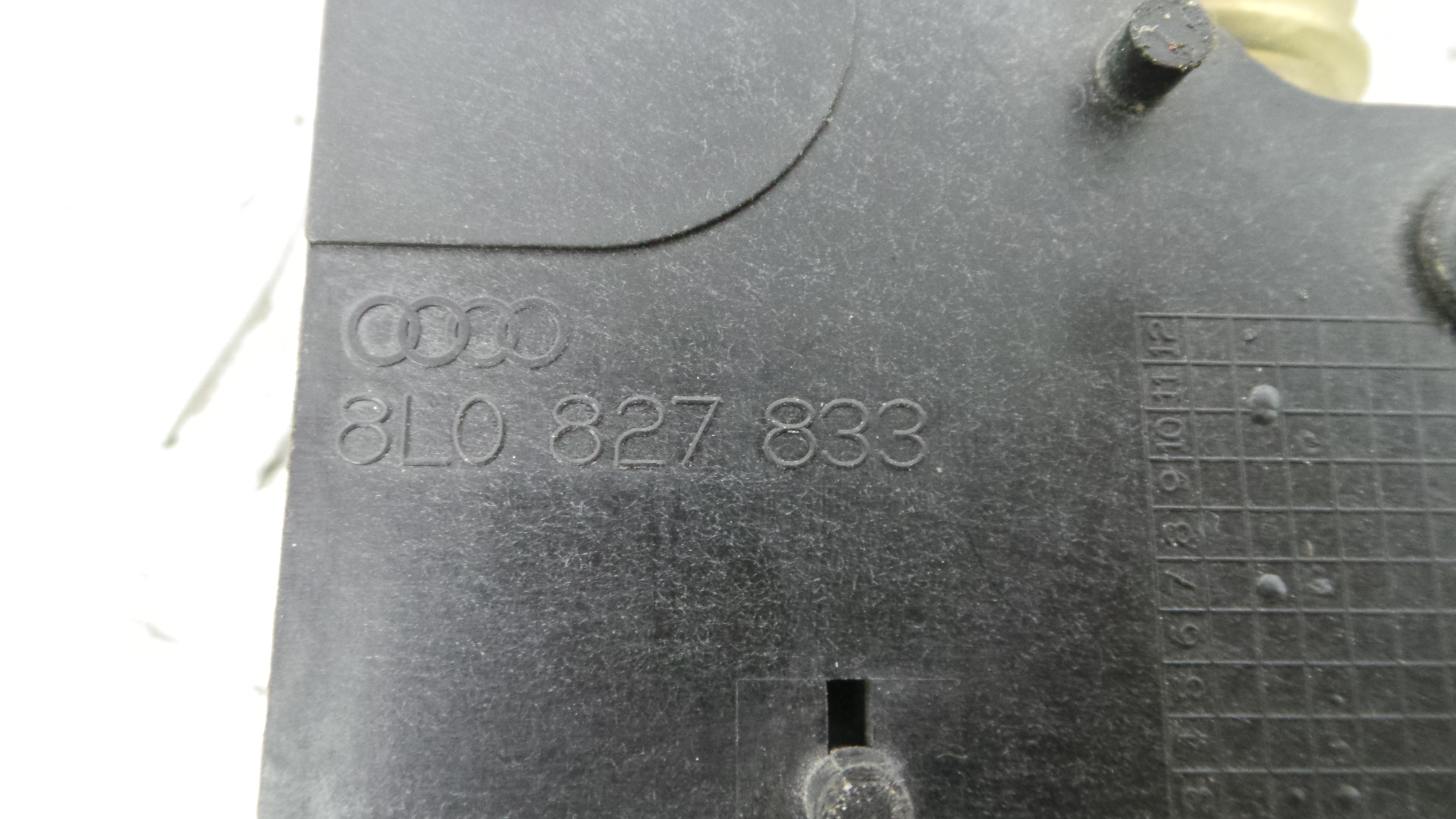 Pistola Fecho Central Mala 4B9962115 - AUDI A3 (8L1)-36439669