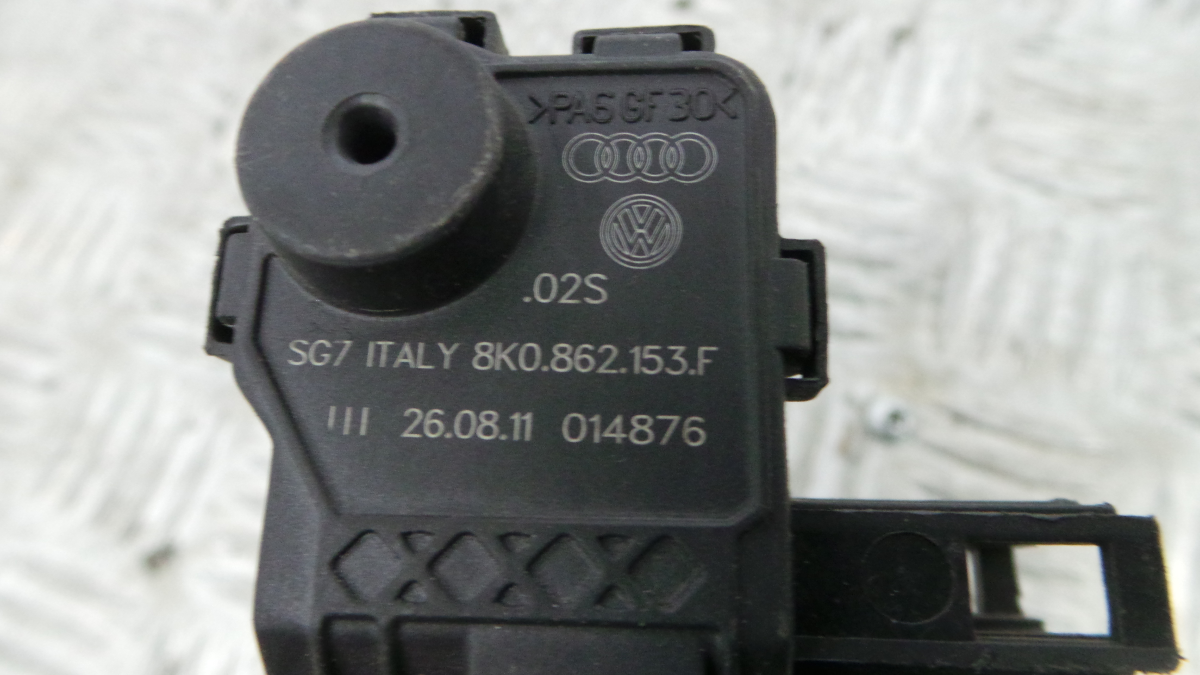 Pistola Deposito Combustivel 8K0862153F - AUDI A4 B8 (8K2)-36439679