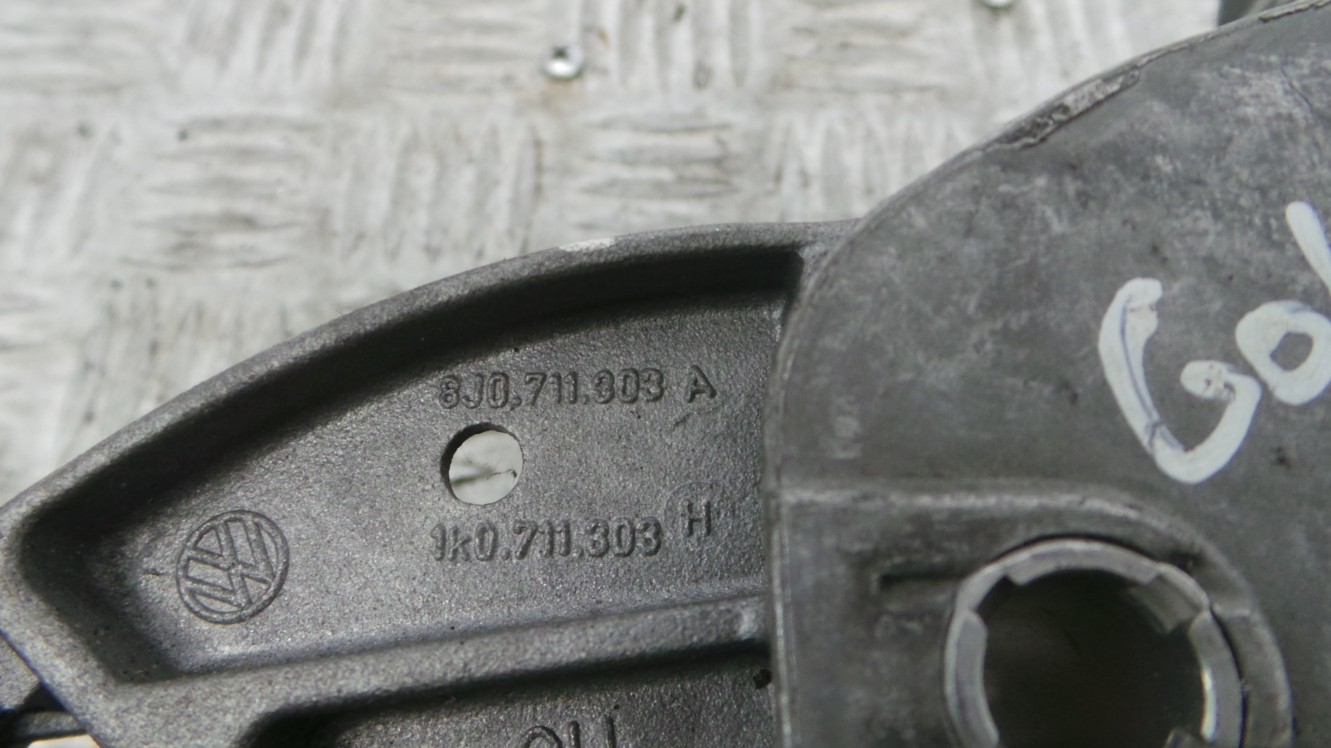 Travão de Mão  8J0711303A - VW GOLF V (1K1)-36439746