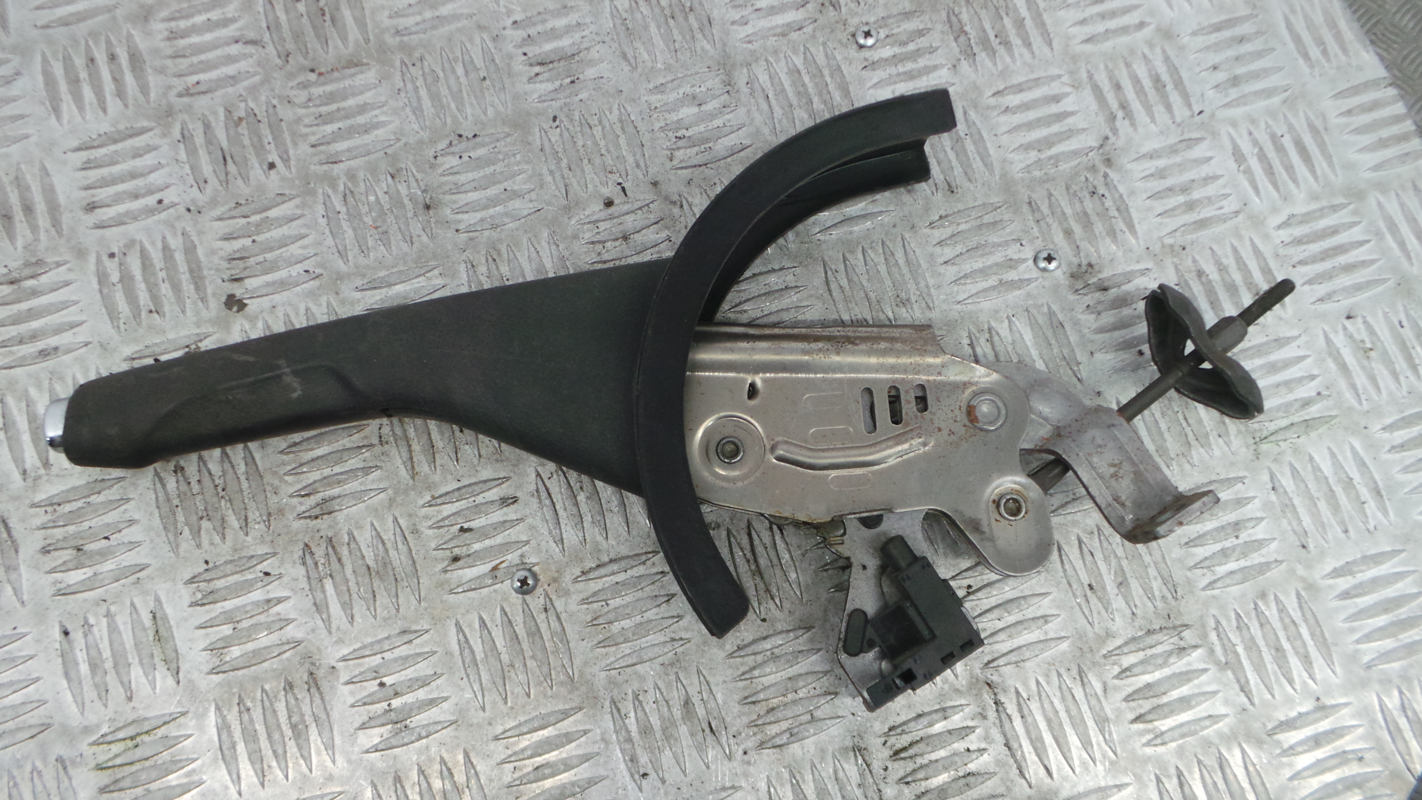 Travão de Mão  6Q0711303AL - SEAT IBIZA IV (6J5, 6P1), IBIZA Mk IV (6J5, 6P1)-36439751