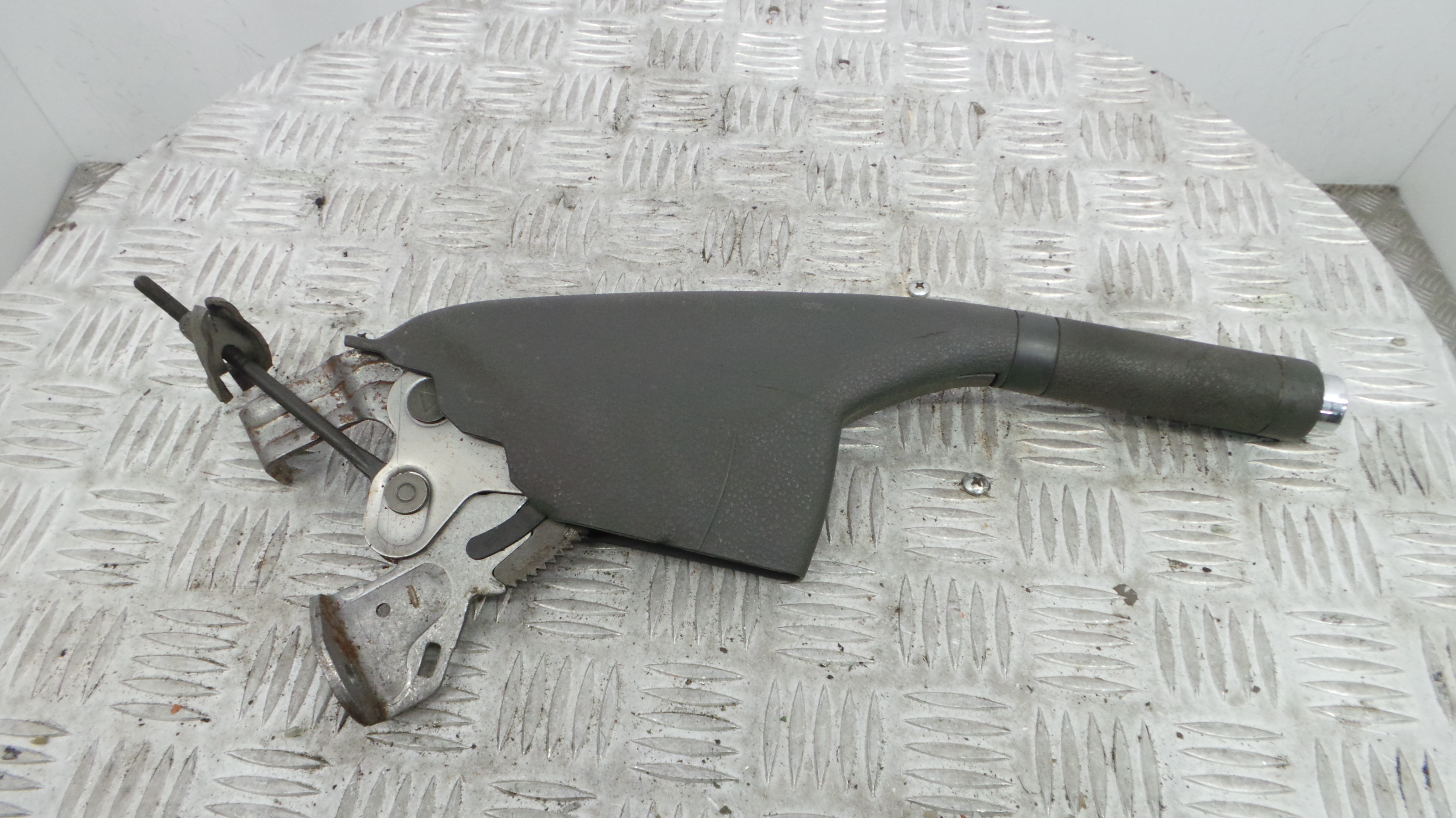 Travão de Mão  6Q0711303AF - VW POLO (9N_, 9A_)-36439789