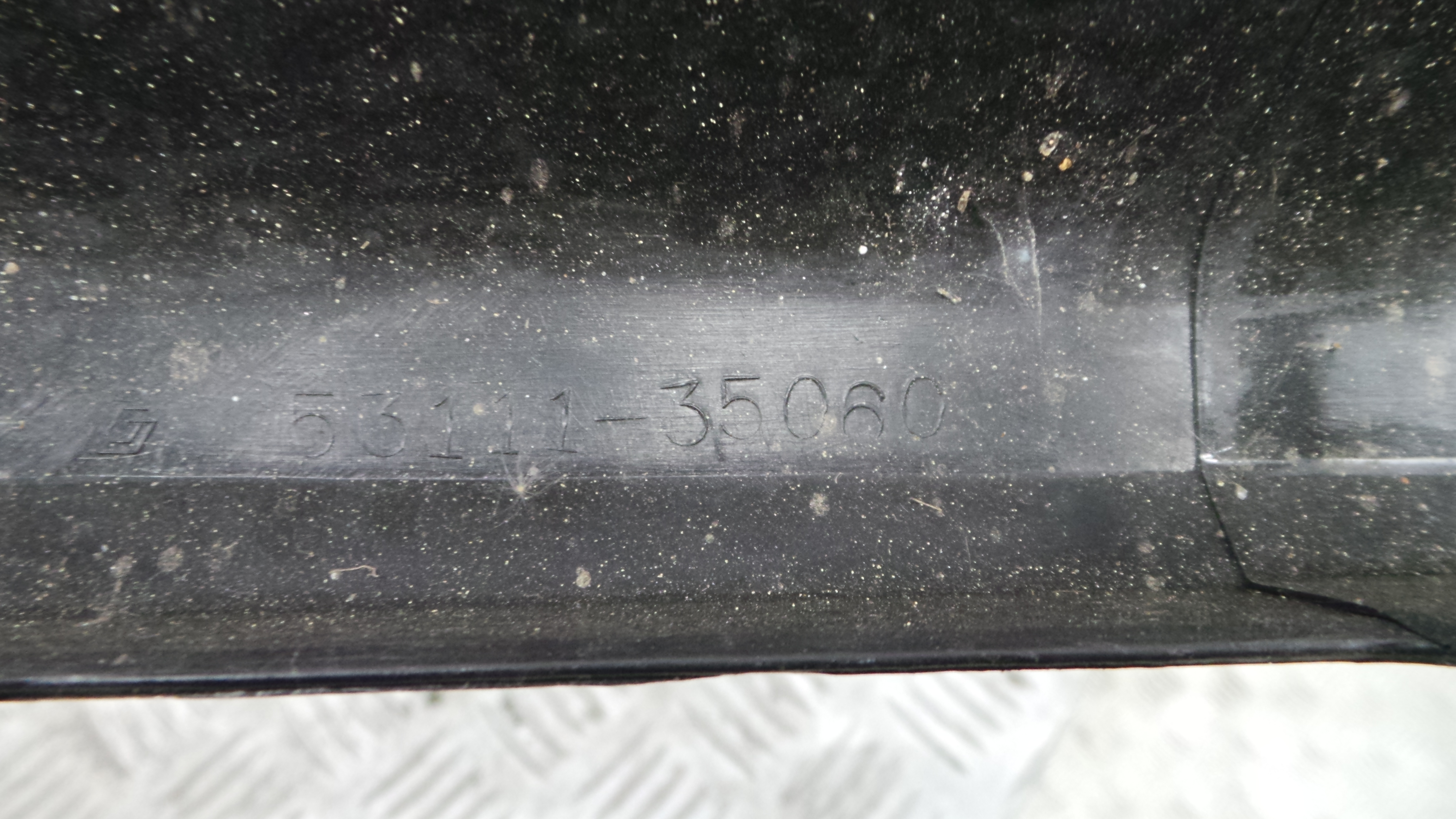 Grelha da Frente 53111-35060 - TOYOTA HILUX Camião de plataforma/chassis (LN_, _N1_)-36440958