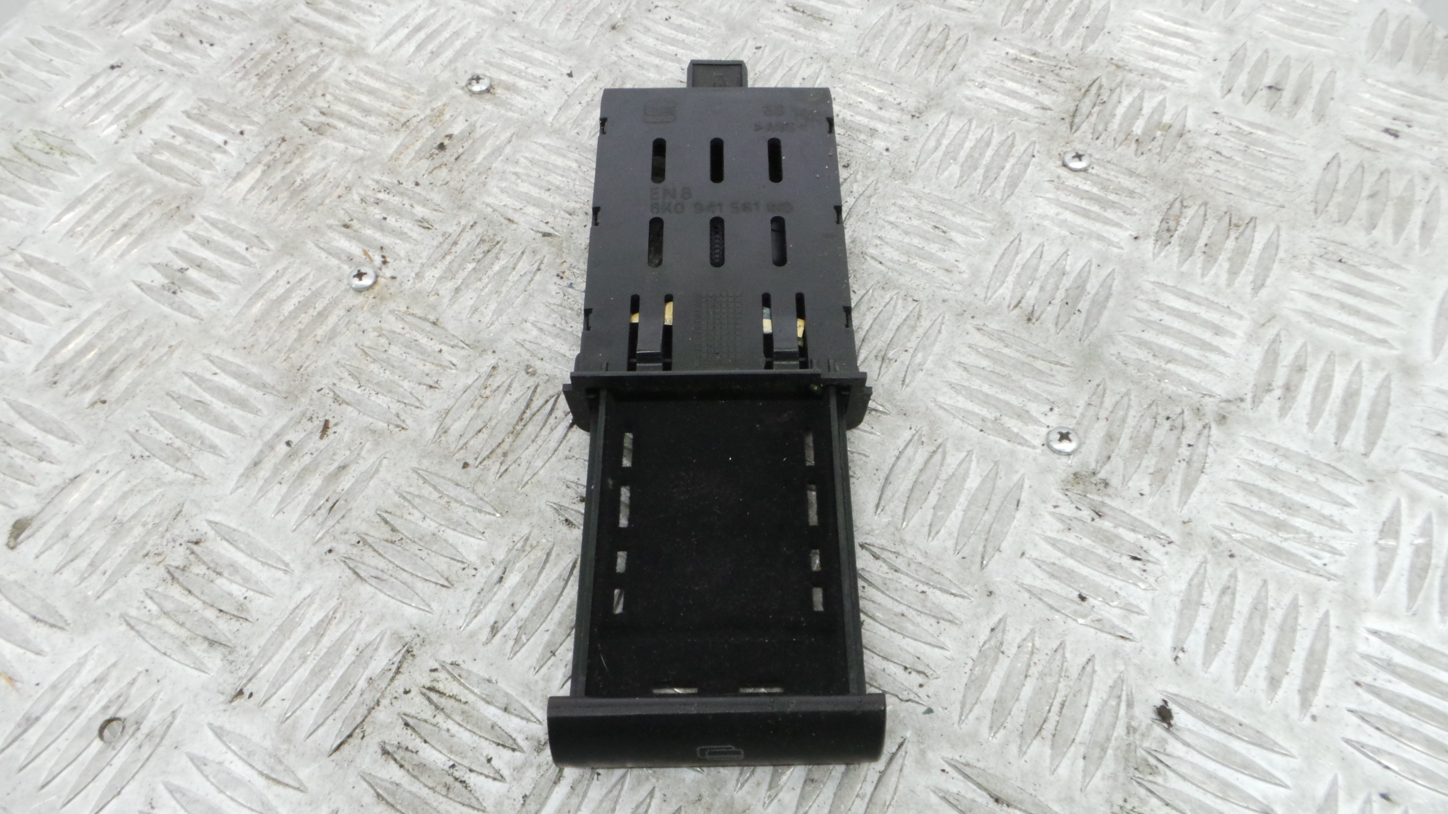 Porta Luvas 6K0941561 - SEAT IBIZA II (6K1), IBIZA Mk II (6K1)-36440989 Porta Luvas 6K0941561 - SEAT IBIZA II (6K1), IBIZA Mk II (6K1)-36440989