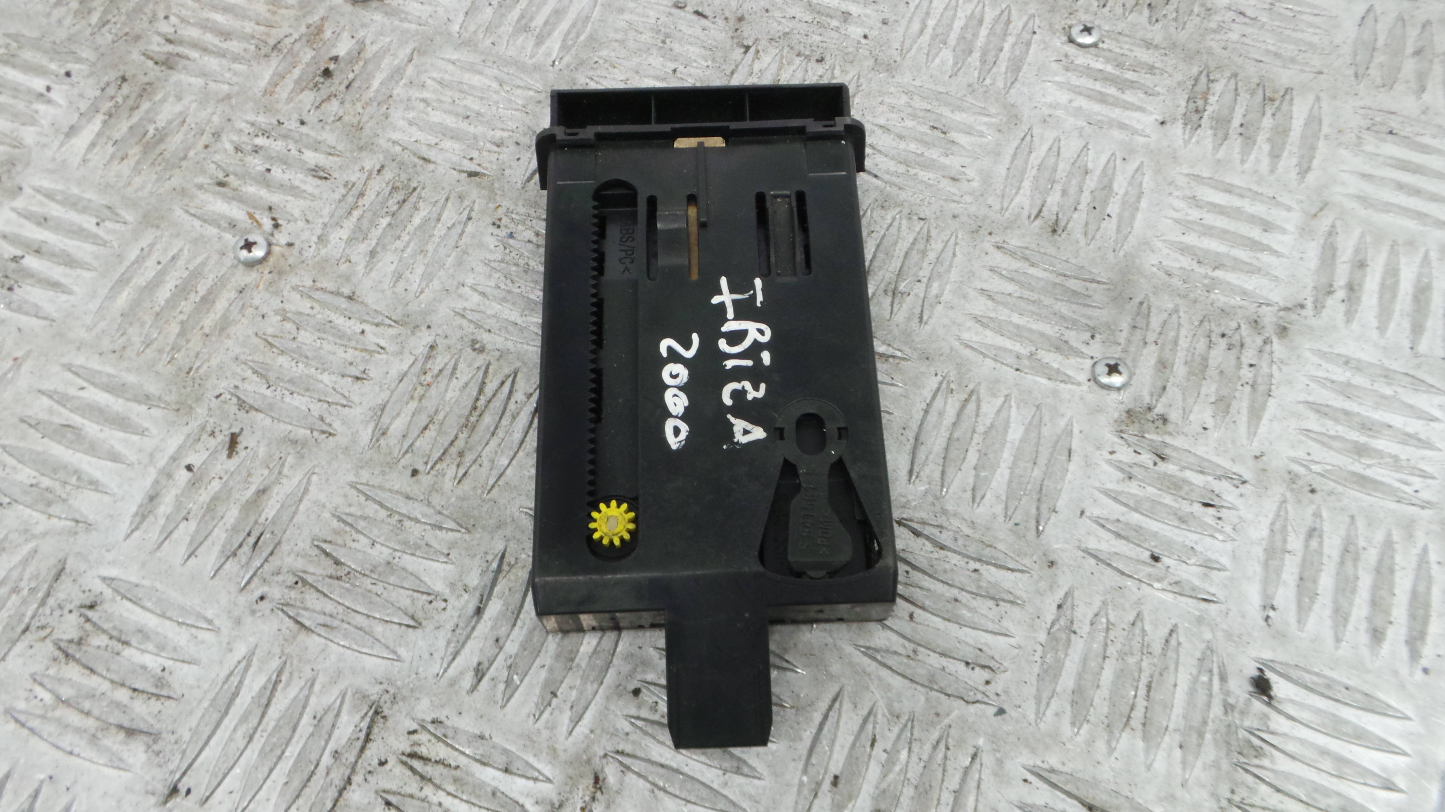 Porta Luvas  6K0941561 - SEAT IBIZA II (6K1), IBIZA Mk II (6K1)-36440989