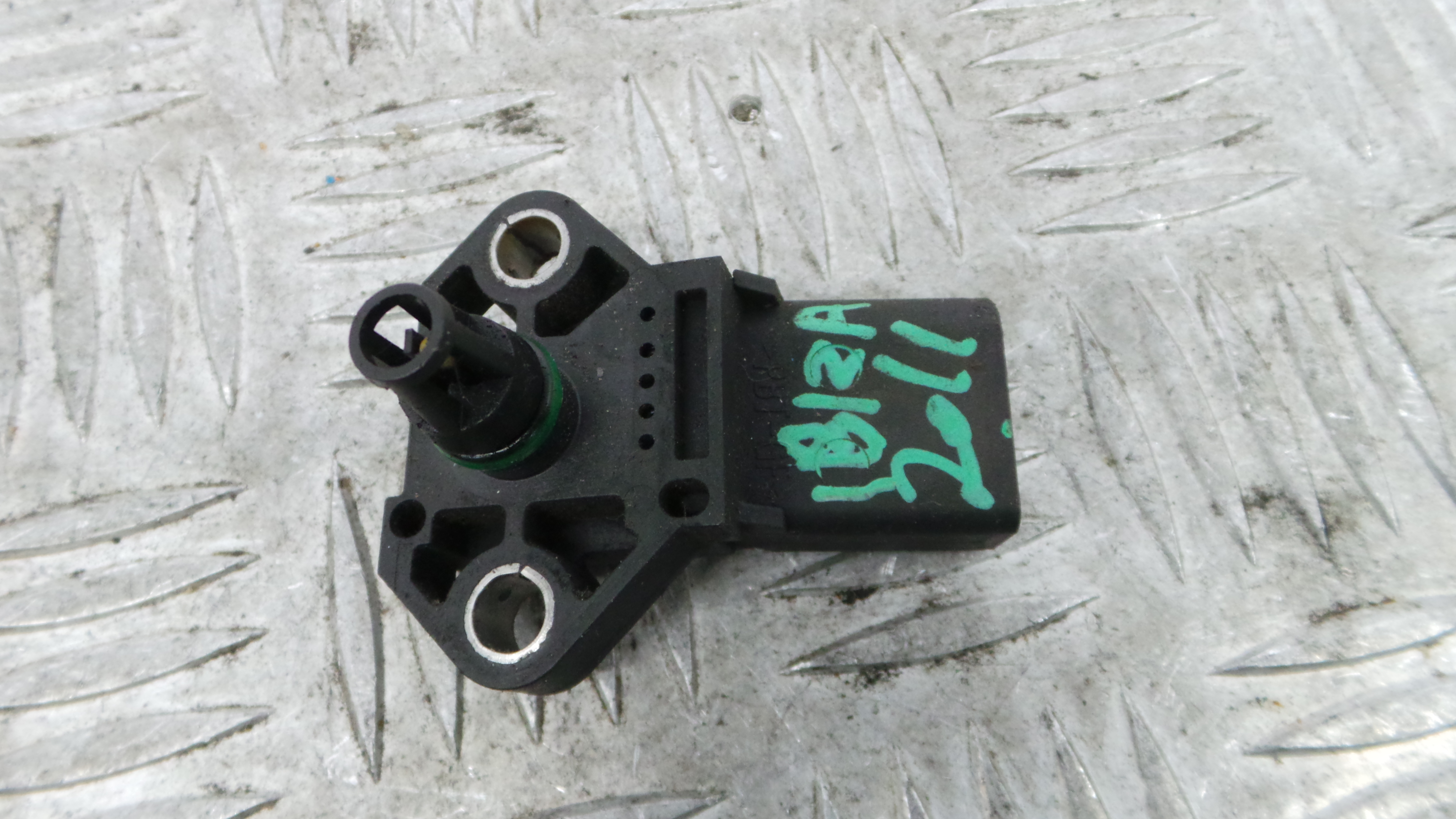Sensor Pressão 038906051C - SEAT IBIZA IV (6J5, 6P1), IBIZA Mk IV (6J5, 6P1)-36441055