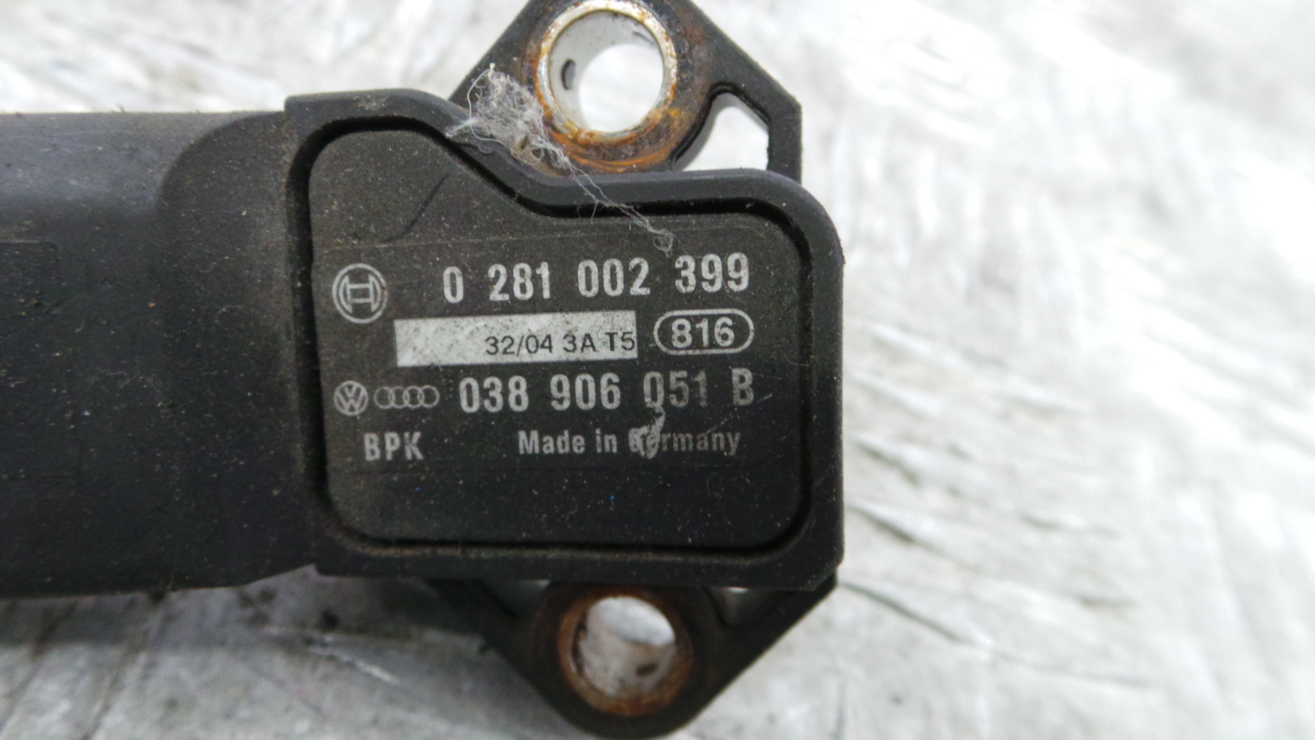 Sensor Pressão 038906051B - VW GOLF V (1K1)-36441058
