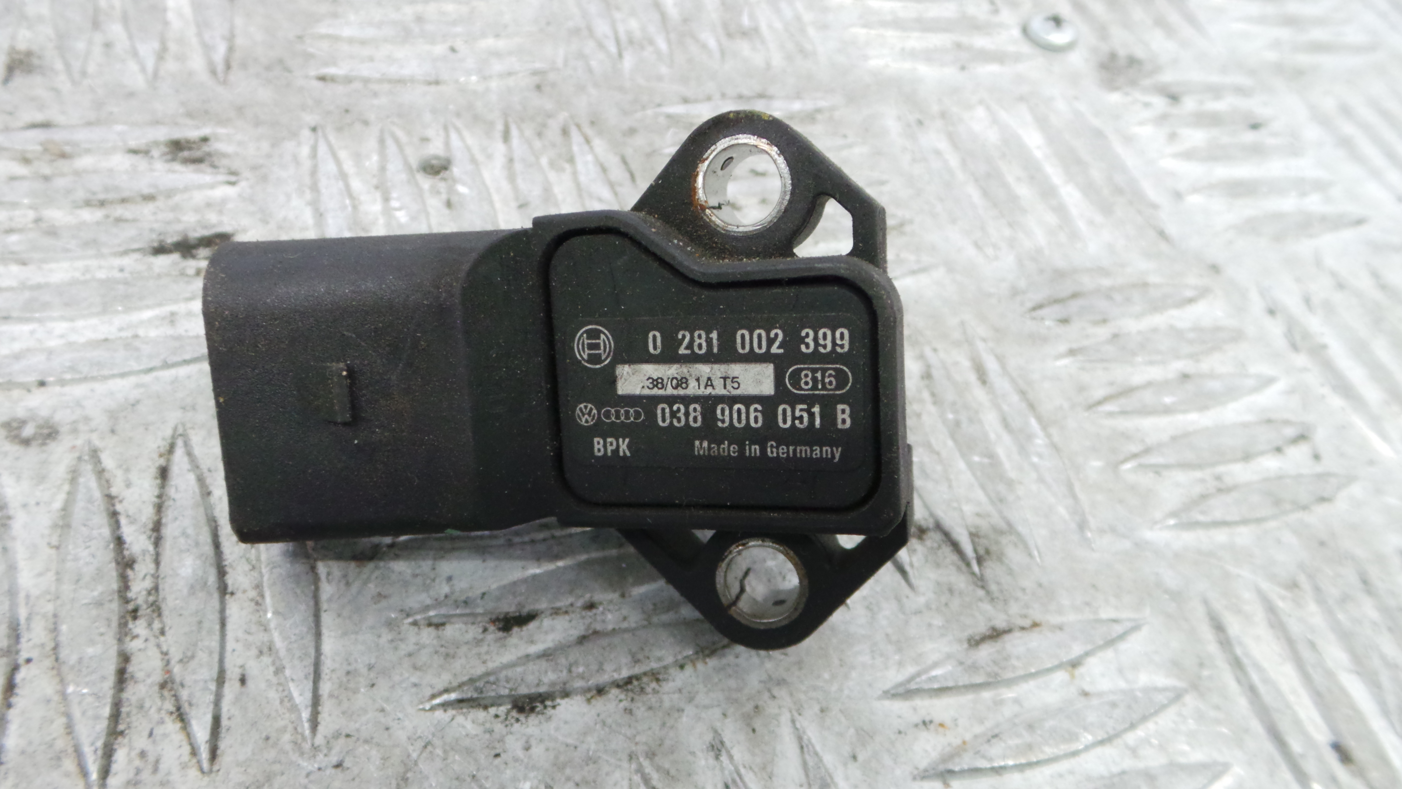 Sensor Pressão 038906051B - SEAT IBIZA IV (6J5, 6P1), IBIZA Mk IV (6J5, 6P1)-36441064