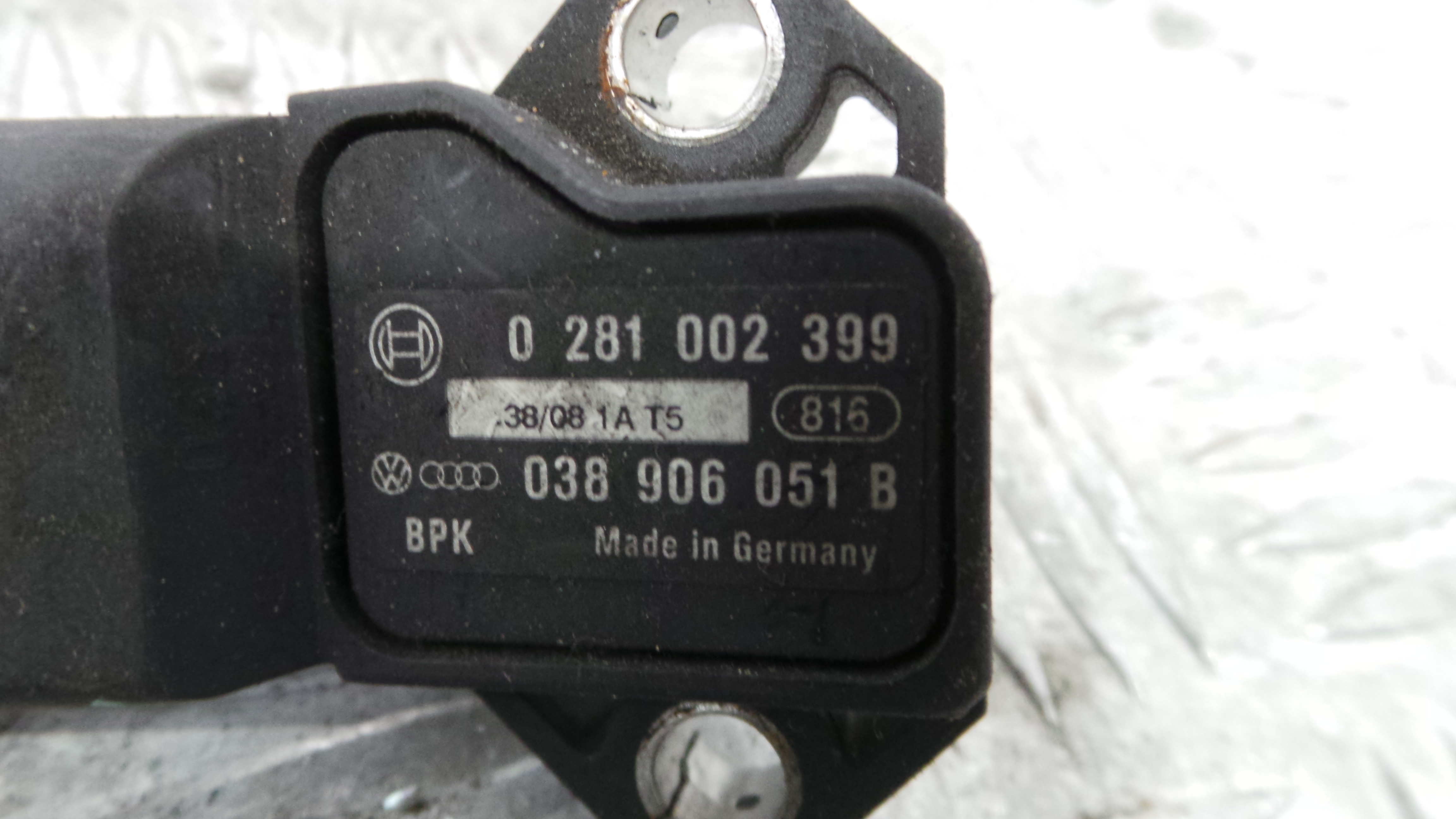 Sensor Pressão 038906051B - SEAT IBIZA IV (6J5, 6P1), IBIZA Mk IV (6J5, 6P1)-36441064