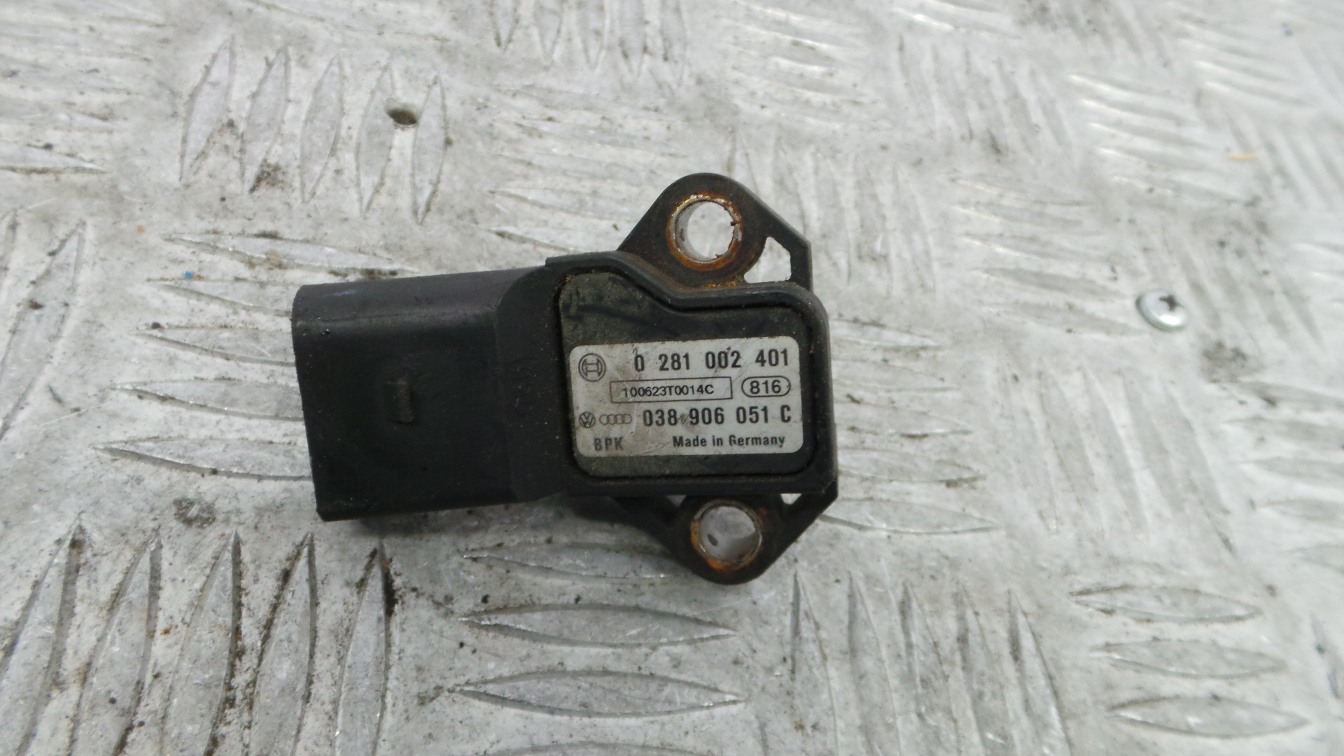 Sensor Pressão 038906051C - SEAT IBIZA IV (6J5, 6P1), IBIZA Mk IV (6J5, 6P1)-36441079