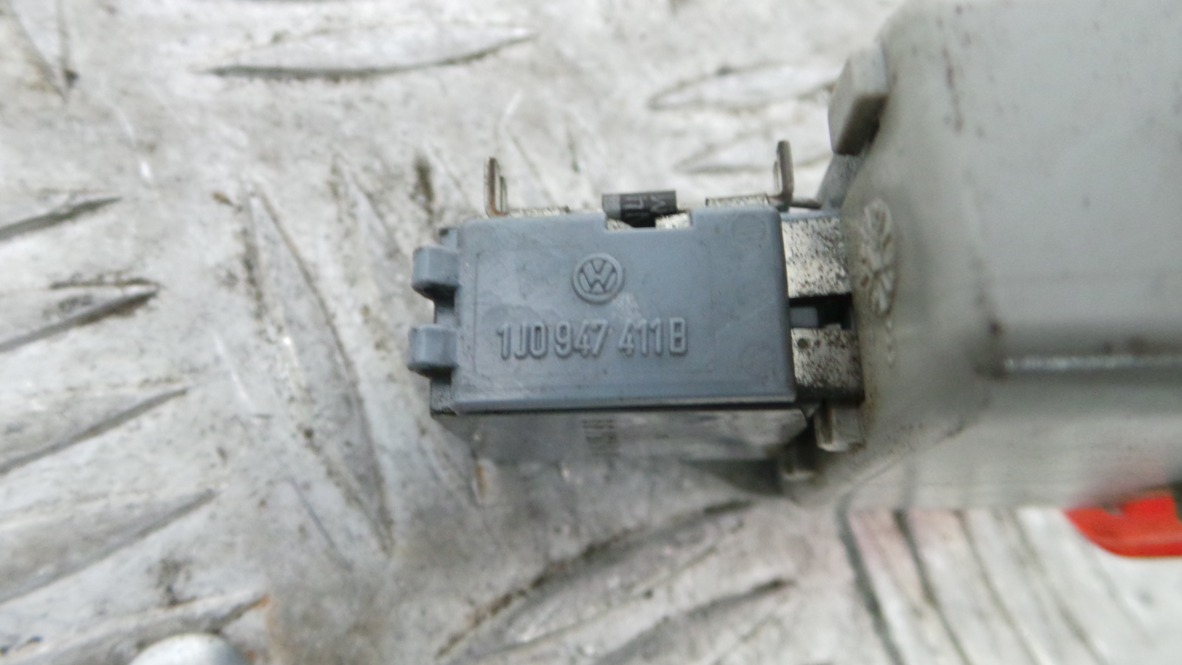 Luz Interior 1J0947411B - VW GOLF IV (1J1), GOLF Mk IV (1J1)-36441134