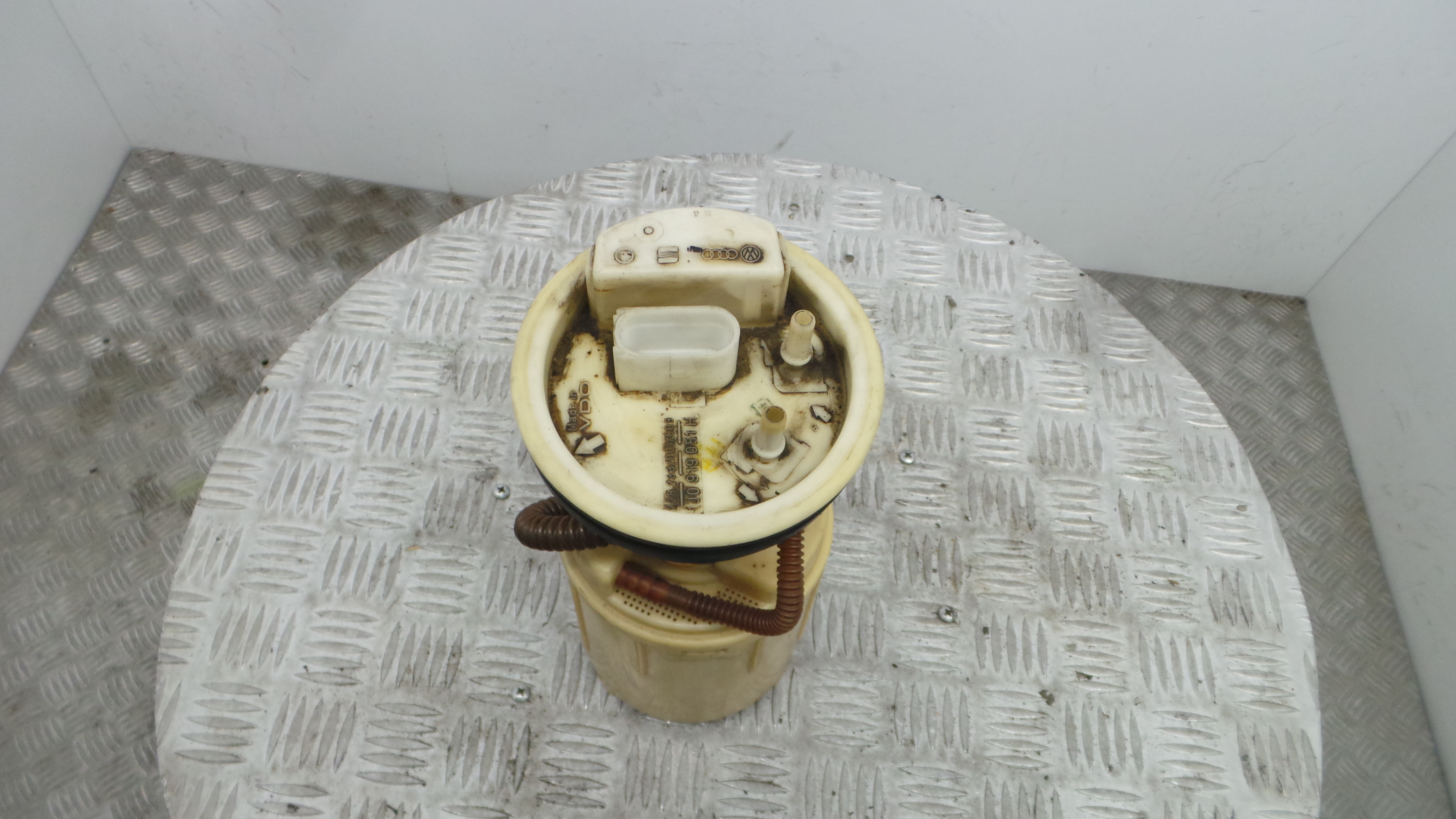 Boia do Combustível 1J0919051H - VW GOLF IV (1J1), GOLF Mk IV (1J1)-36441198