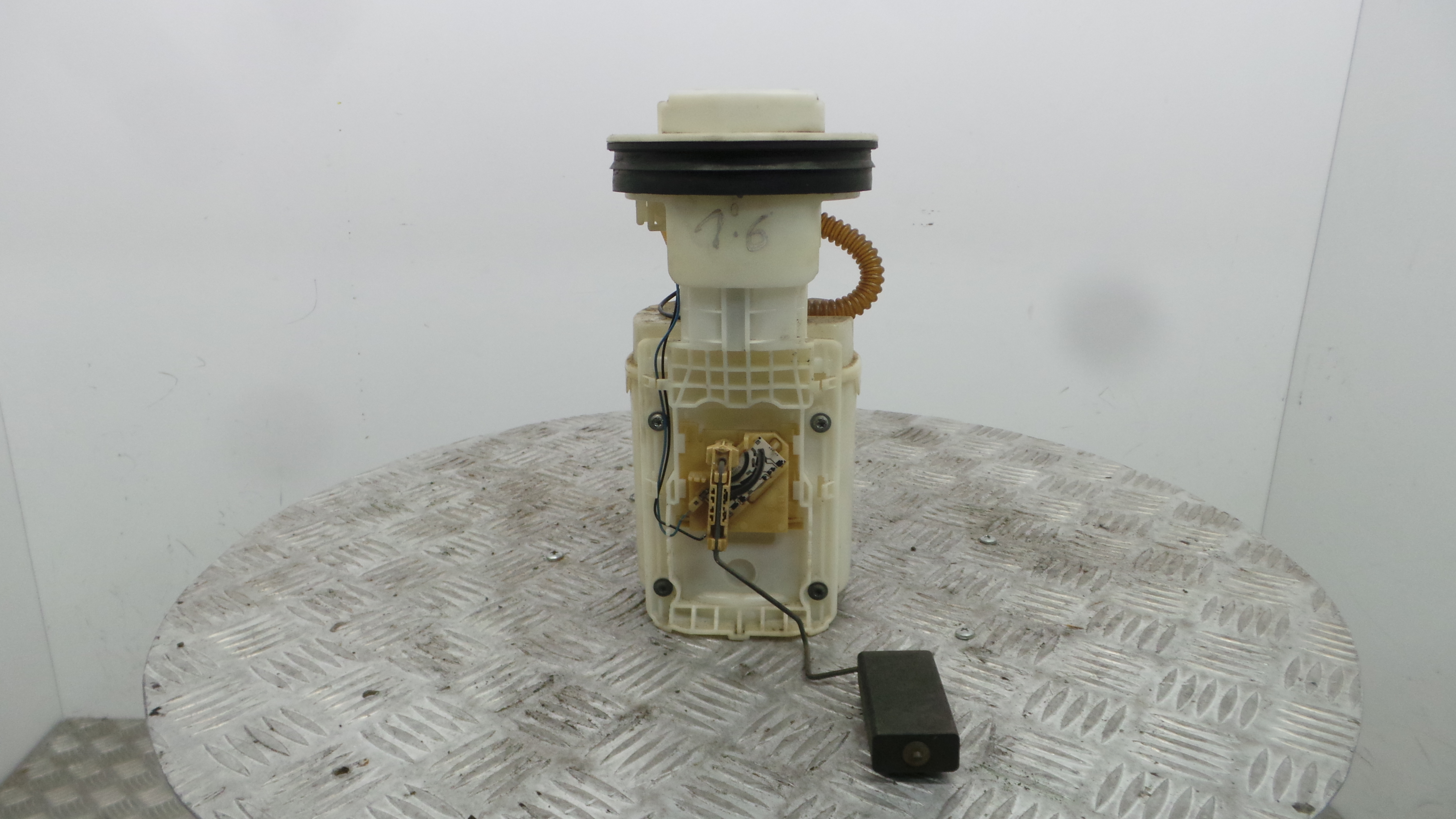 Boia do Combustível 1J0919087J - VW GOLF IV (1J1), GOLF Mk IV (1J1)-36441201