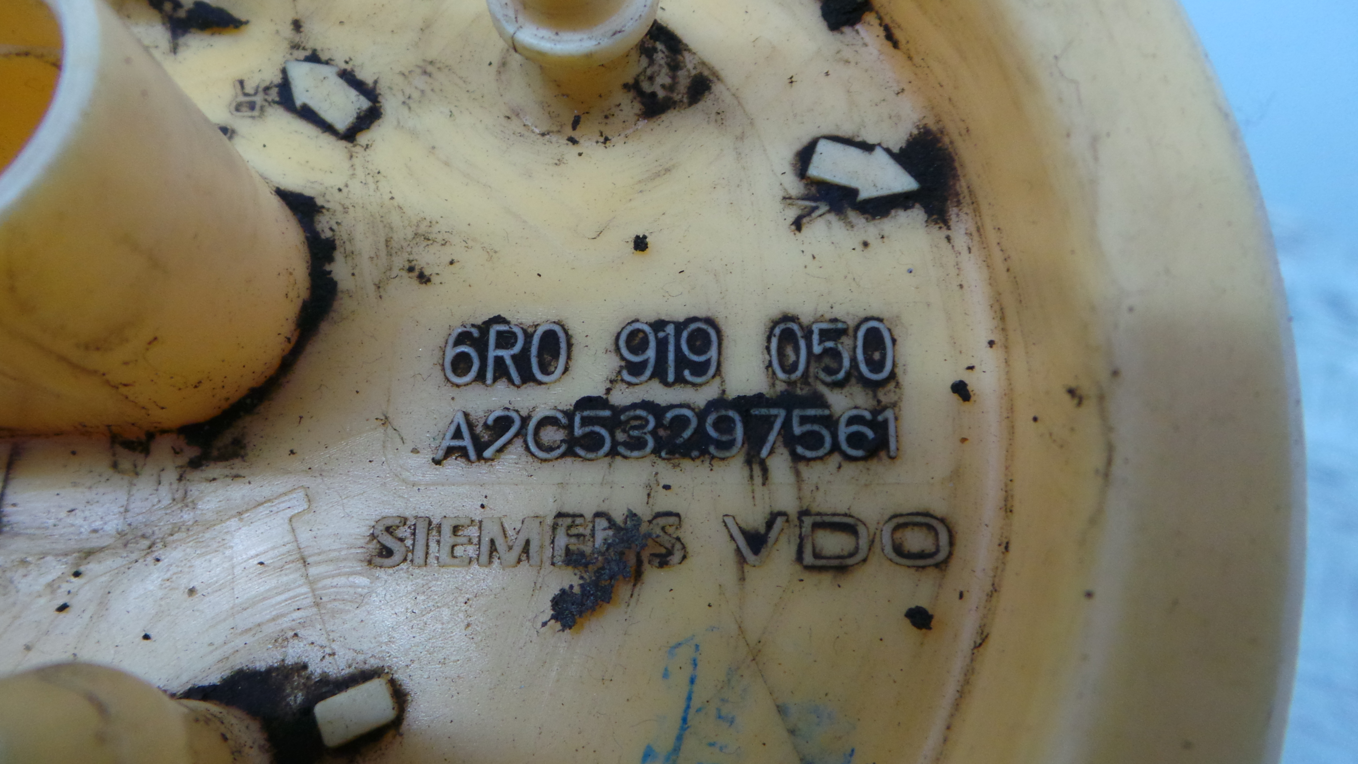 Boia do Combustível 6R0919050 - VW POLO V (6R1, 6C1)-36441267