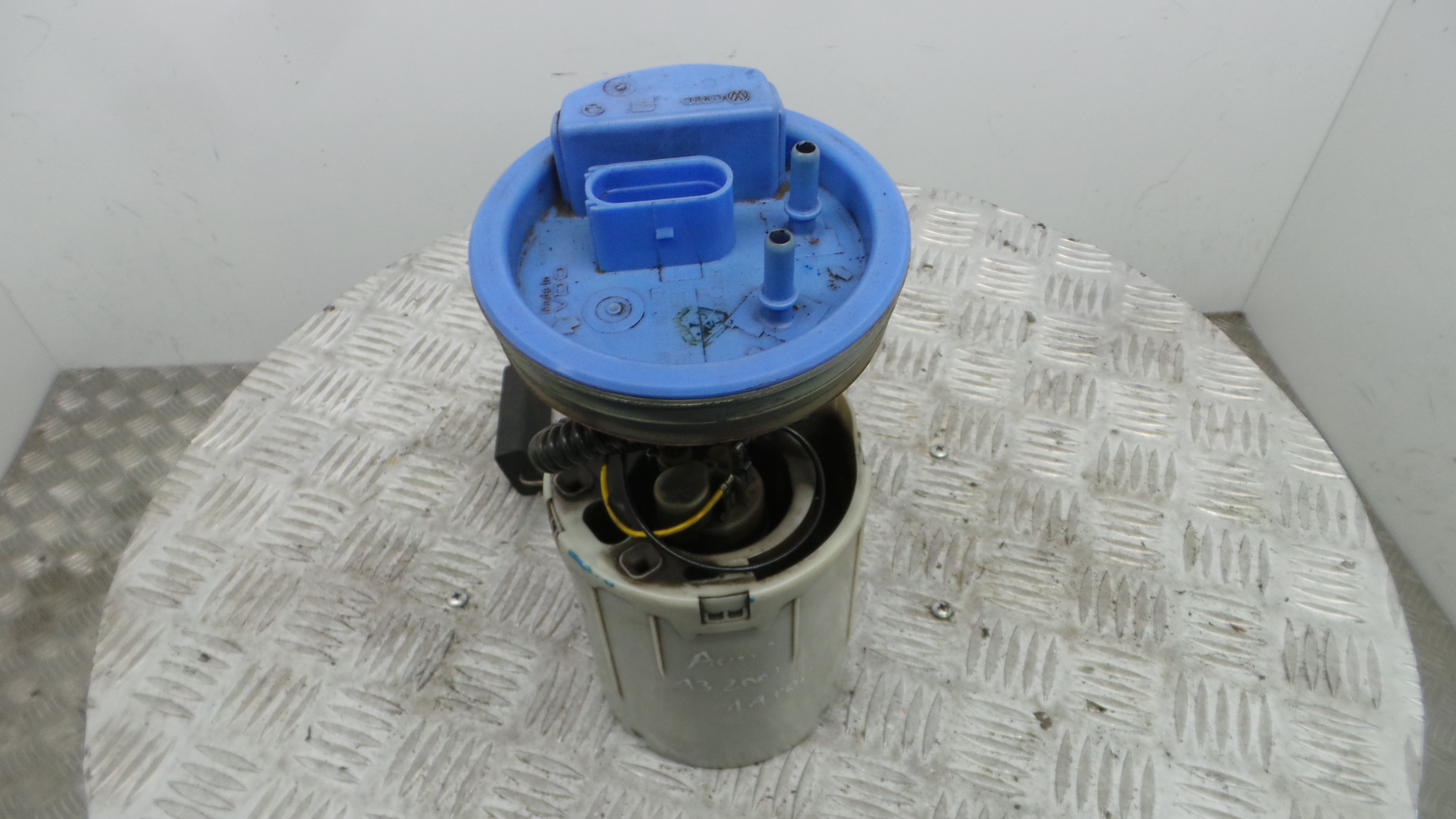 Boia do Combustível 8L0919050 - AUDI A3 (8L1)-36441312