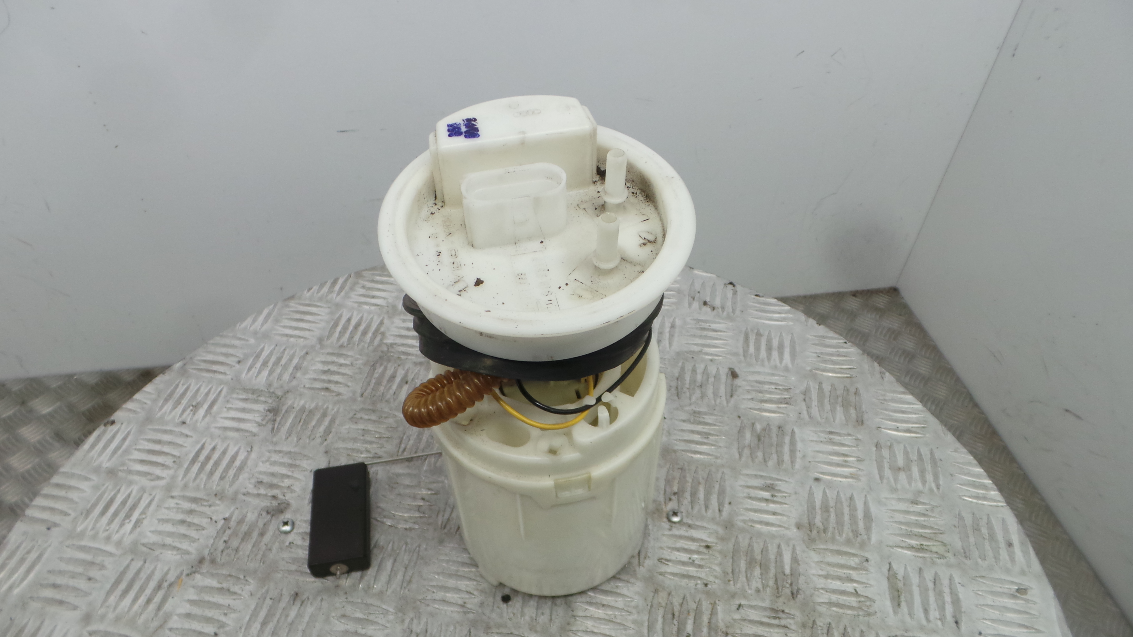 Boia do Combustível 6Q0919051F - VW POLO (9N_, 9A_)-36441318