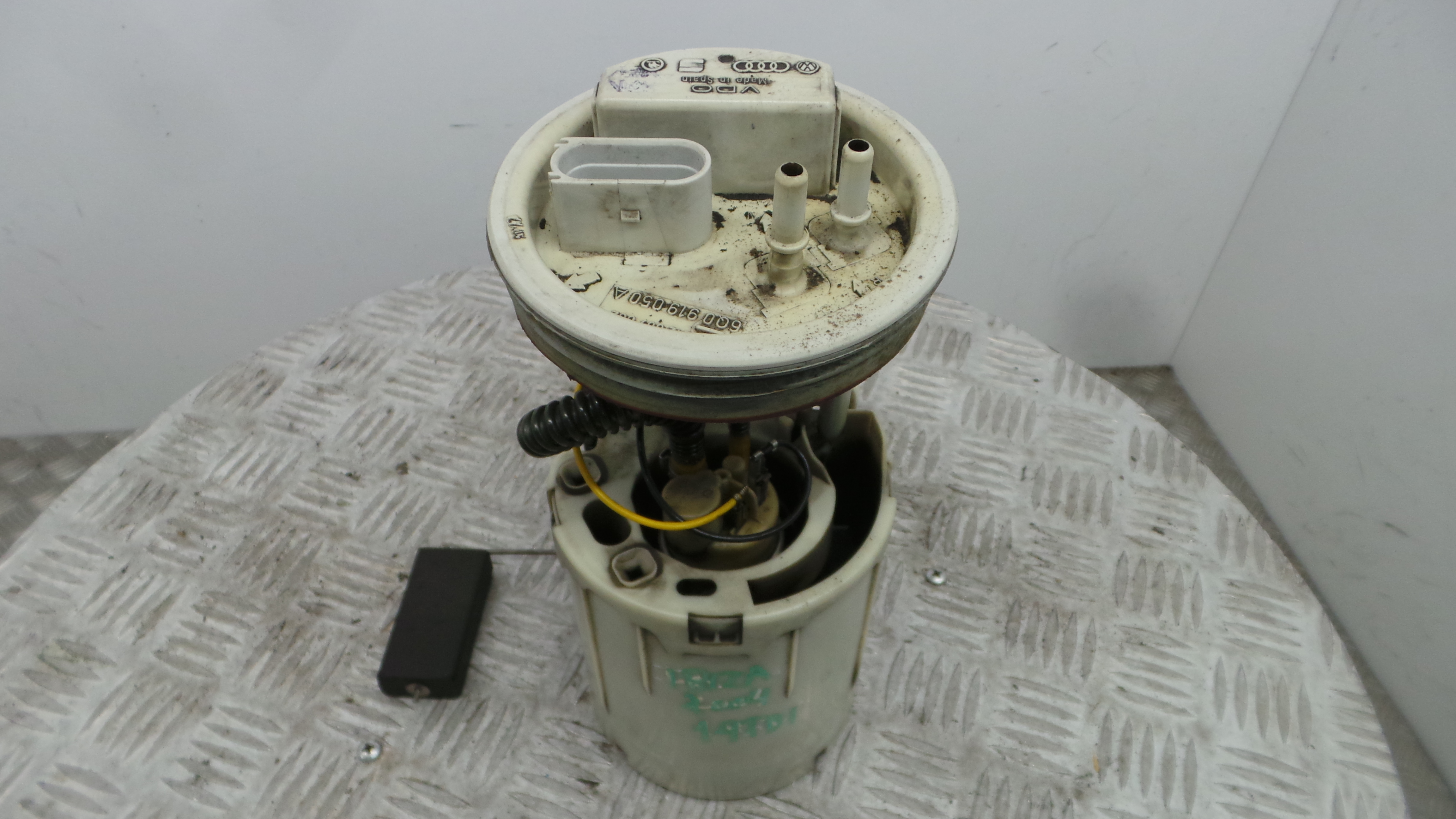 Boia do Combustível 6Q0919050A - SEAT IBIZA III (6L1), IBIZA Mk III (6L1)-36441336