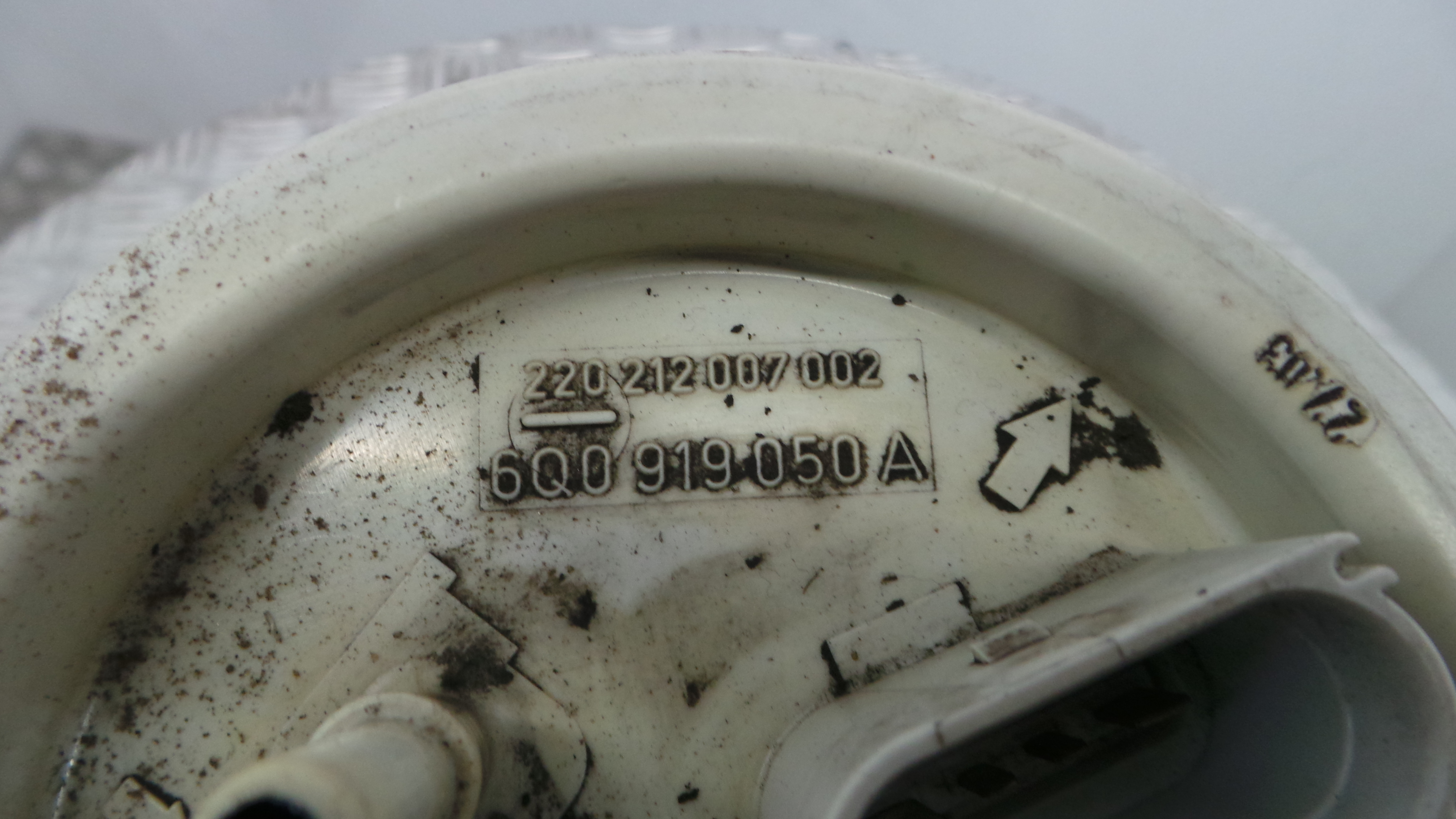 Boia do Combustível 6Q0919050A - SEAT IBIZA III (6L1), IBIZA Mk III (6L1)-36441336