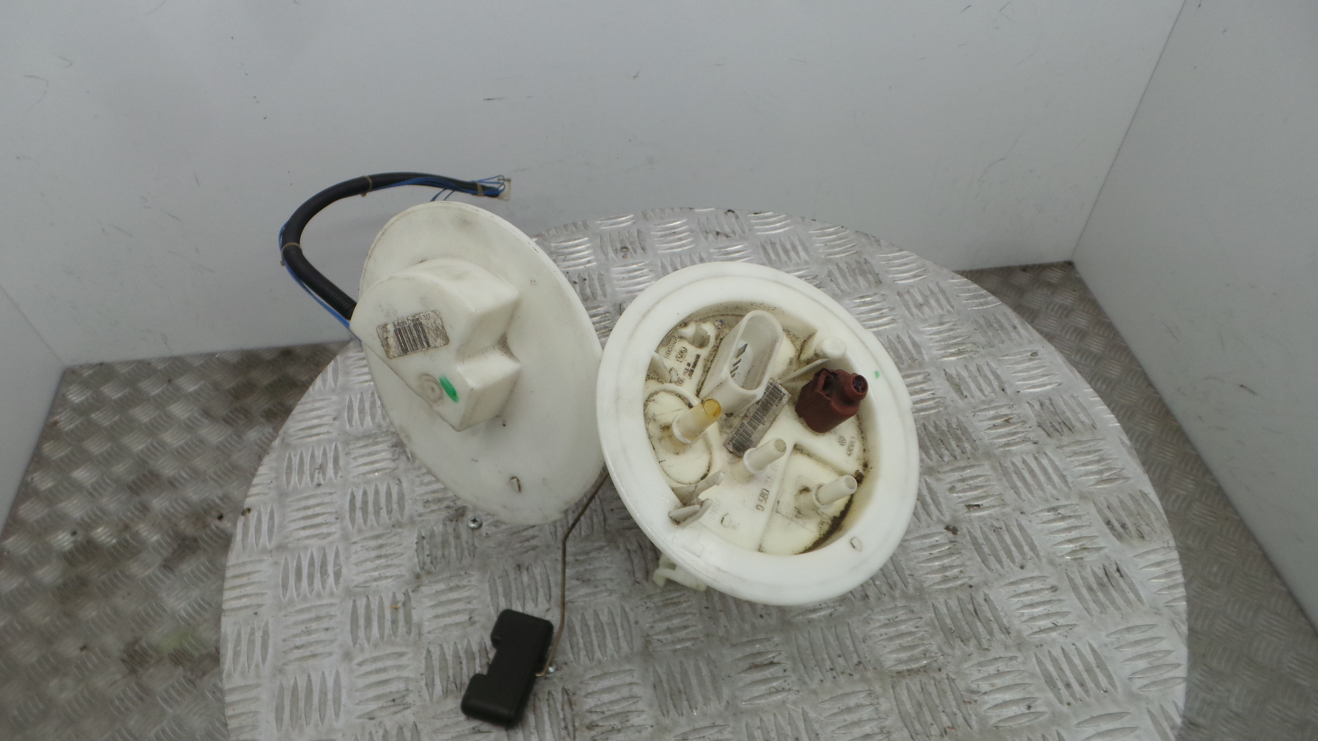 Boia do Combustível 8K0919050K - AUDI A4 B6 (8E2)-36441372