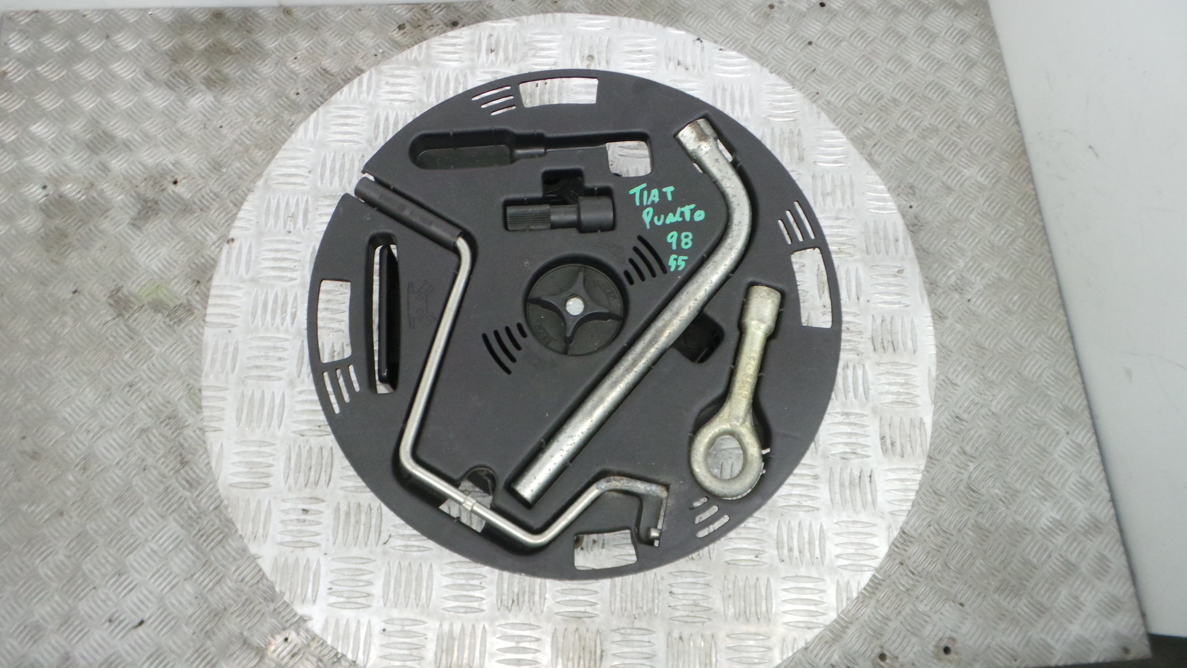 Kit Pneu Suplente 77820870 - FIAT PUNTO (176_)-36441390