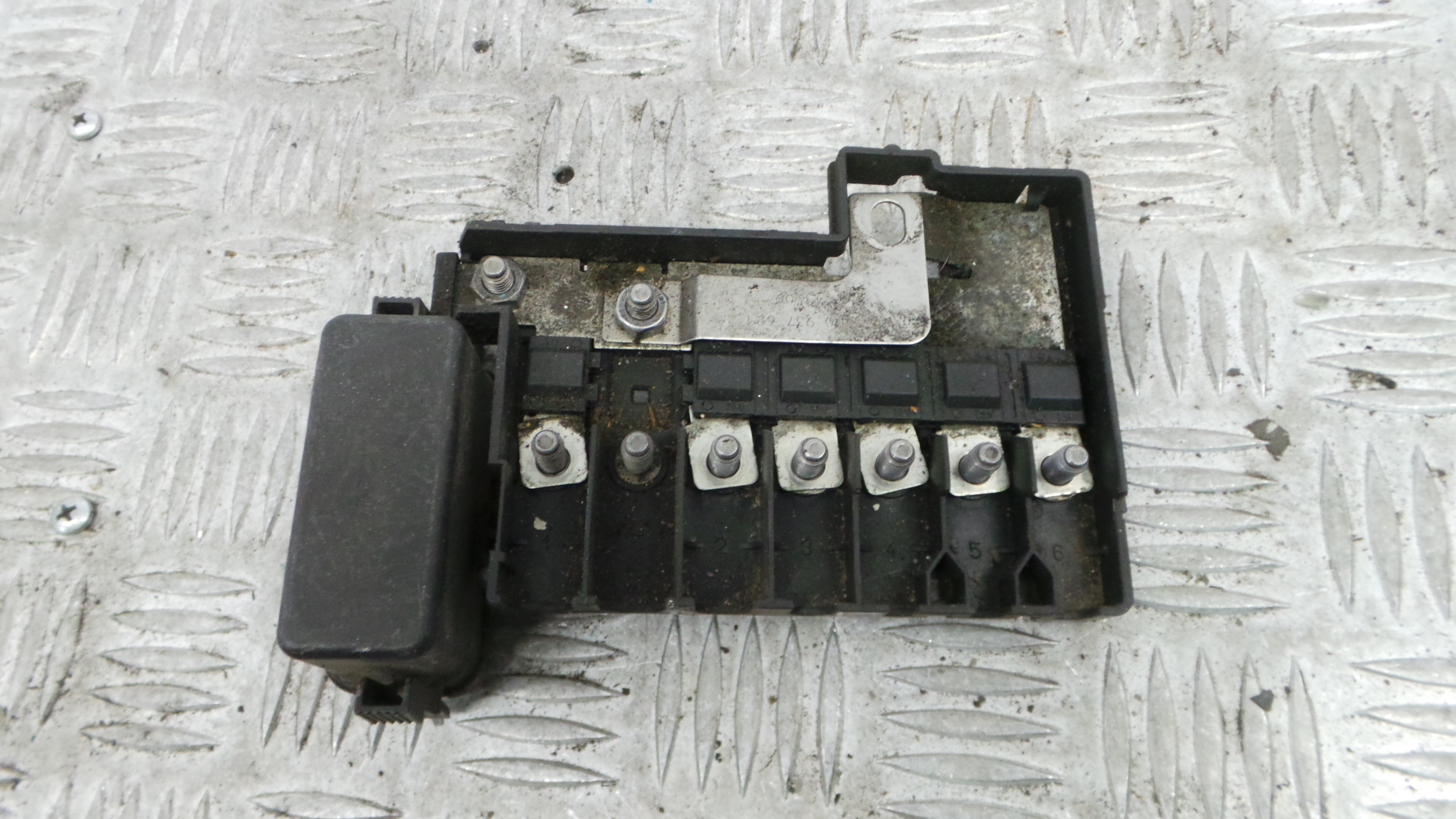 Caixa dos Fusíveis / BSI / UCH / SAM 6R0937548C - VW GOLF IV (1J1), GOLF Mk IV (1J1)-36441445 Caixa dos Fusíveis / BSI / UCH / SAM 6R0937548C - VW GOLF IV (1J1), GOLF Mk IV (1J1)-36441445