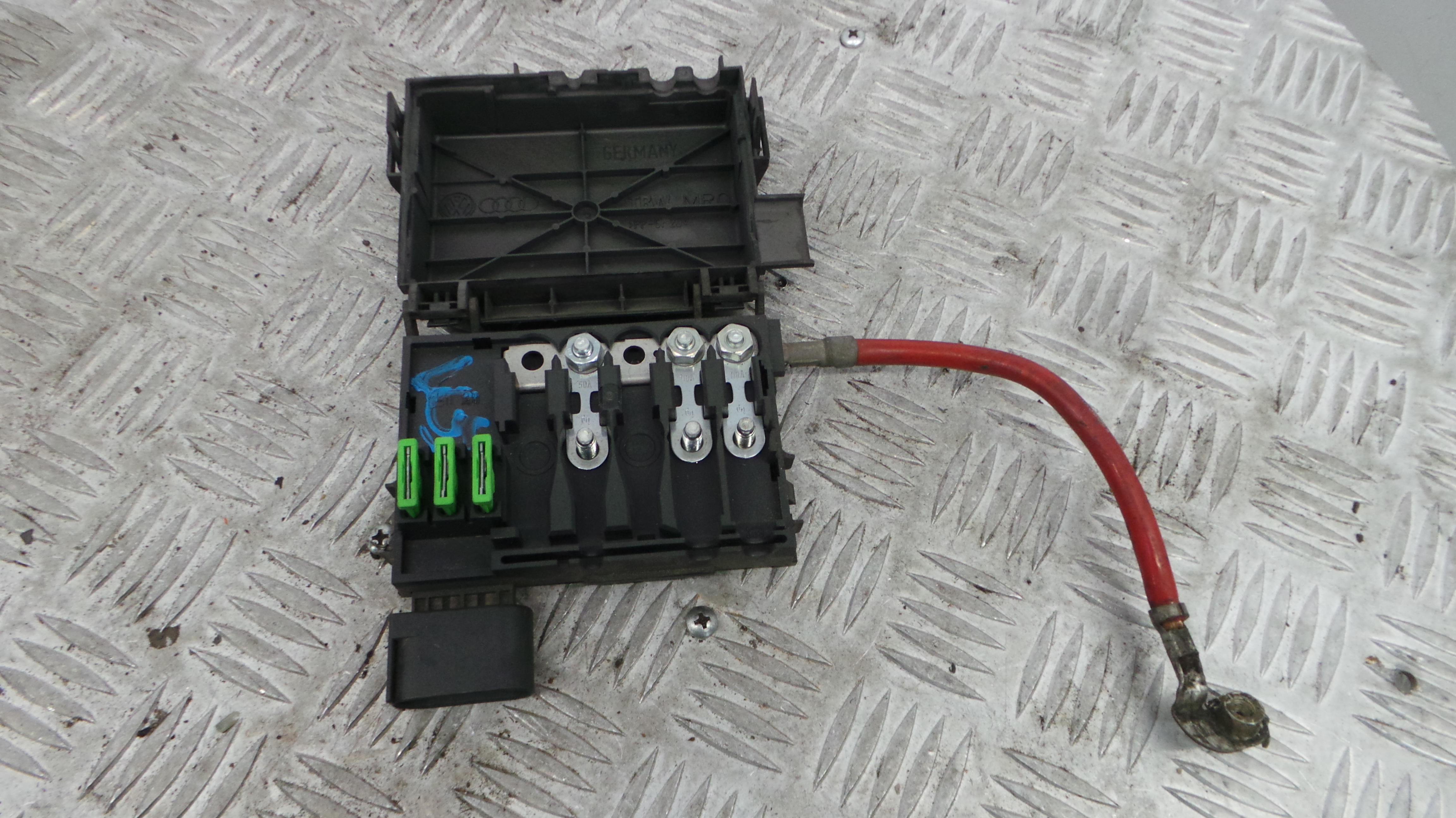 Caixa dos Fusíveis / BSI / UCH / SAM 1J0937550AD - VW GOLF IV (1J1), GOLF Mk IV (1J1)-36441449